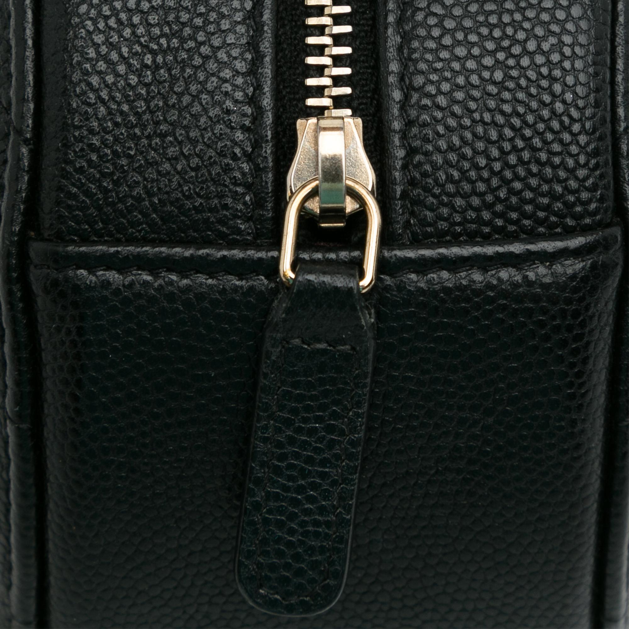Chanel CC Quilted Caviar Round Clutch With Chain (SHG-Uqg8kK)