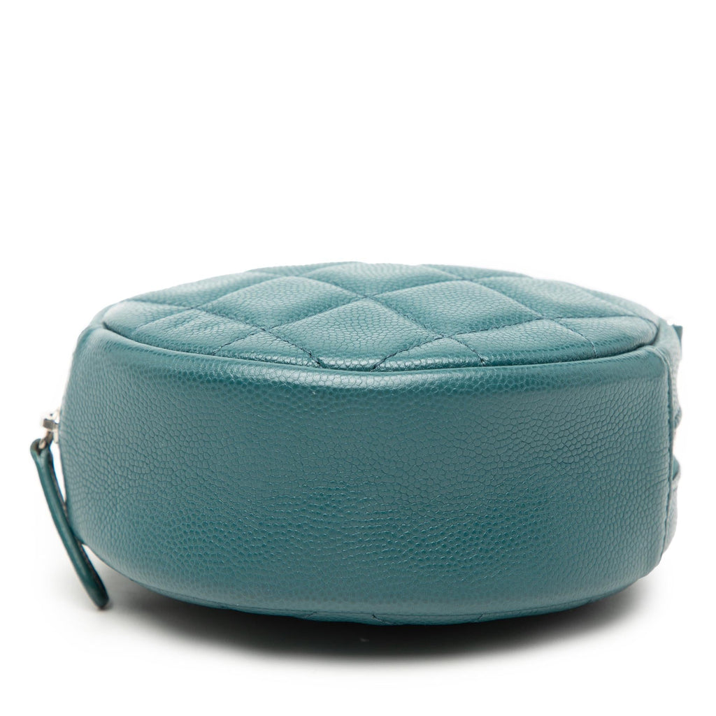 Chanel CC Quilted Caviar Round Clutch With Chain