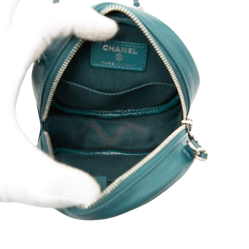 Chanel CC Quilted Caviar Round Clutch With Chain
