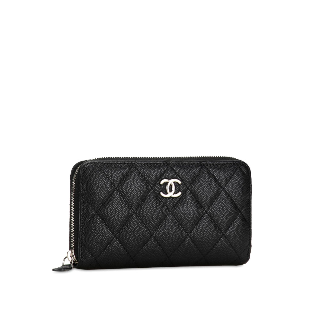 Chanel CC Quilted Caviar Zip Around Wallet (SHG-qgCY15)