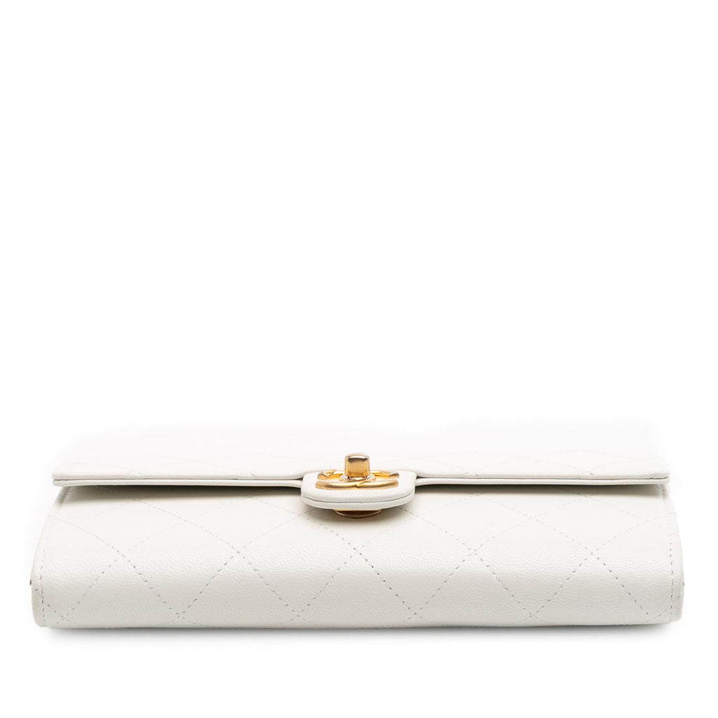 Chanel CC Quilted Goatskin Chic Pearls Wallet on Chain