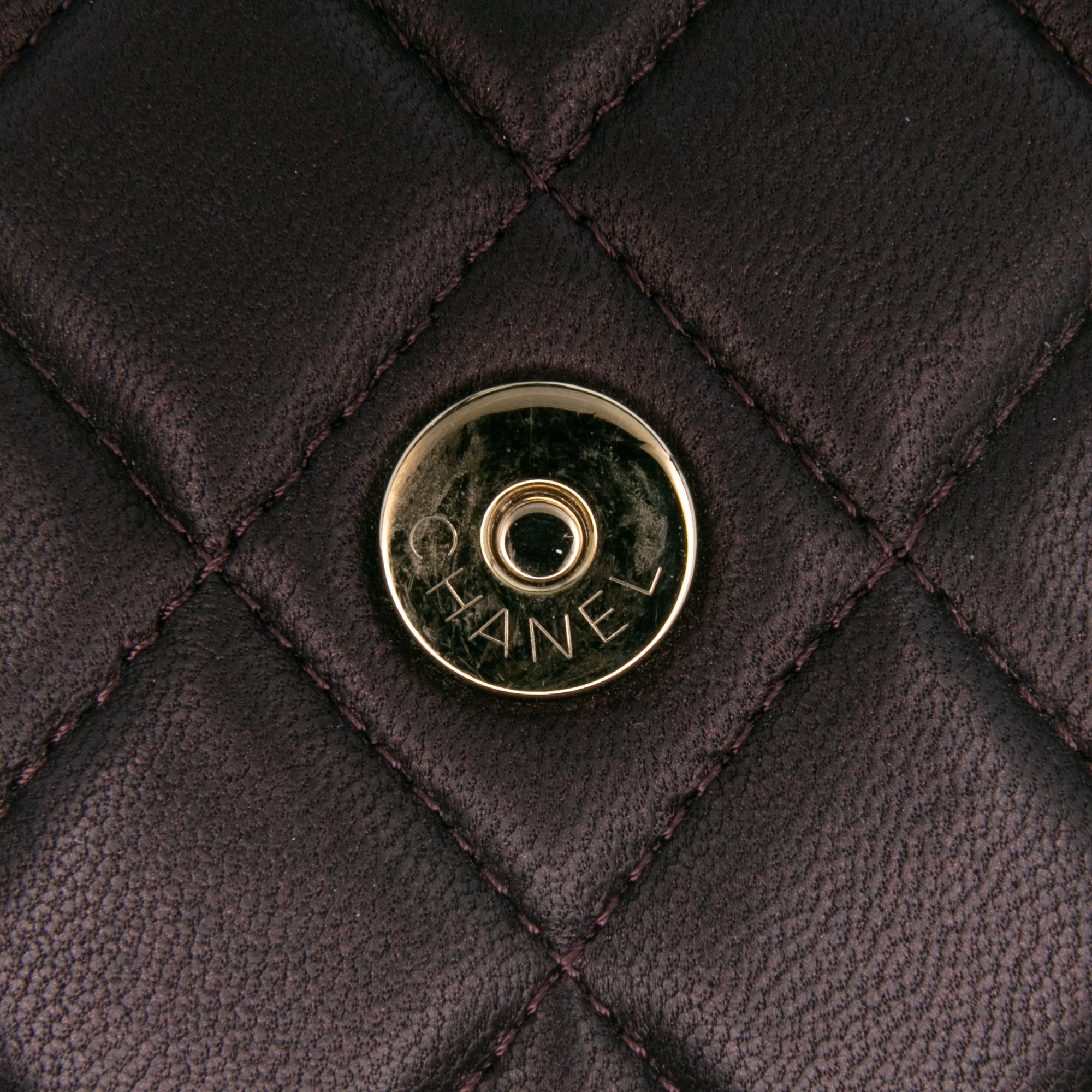 Chanel CC Quilted Iridescent Lambskin Top Handle Flap Clutch With Chain