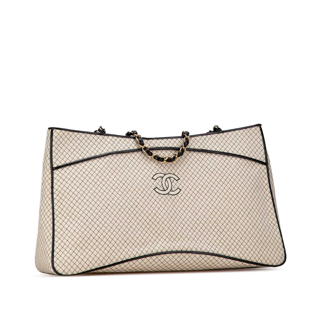Chanel CC Quilted Jersey Tote (SHG-eUjRMY)