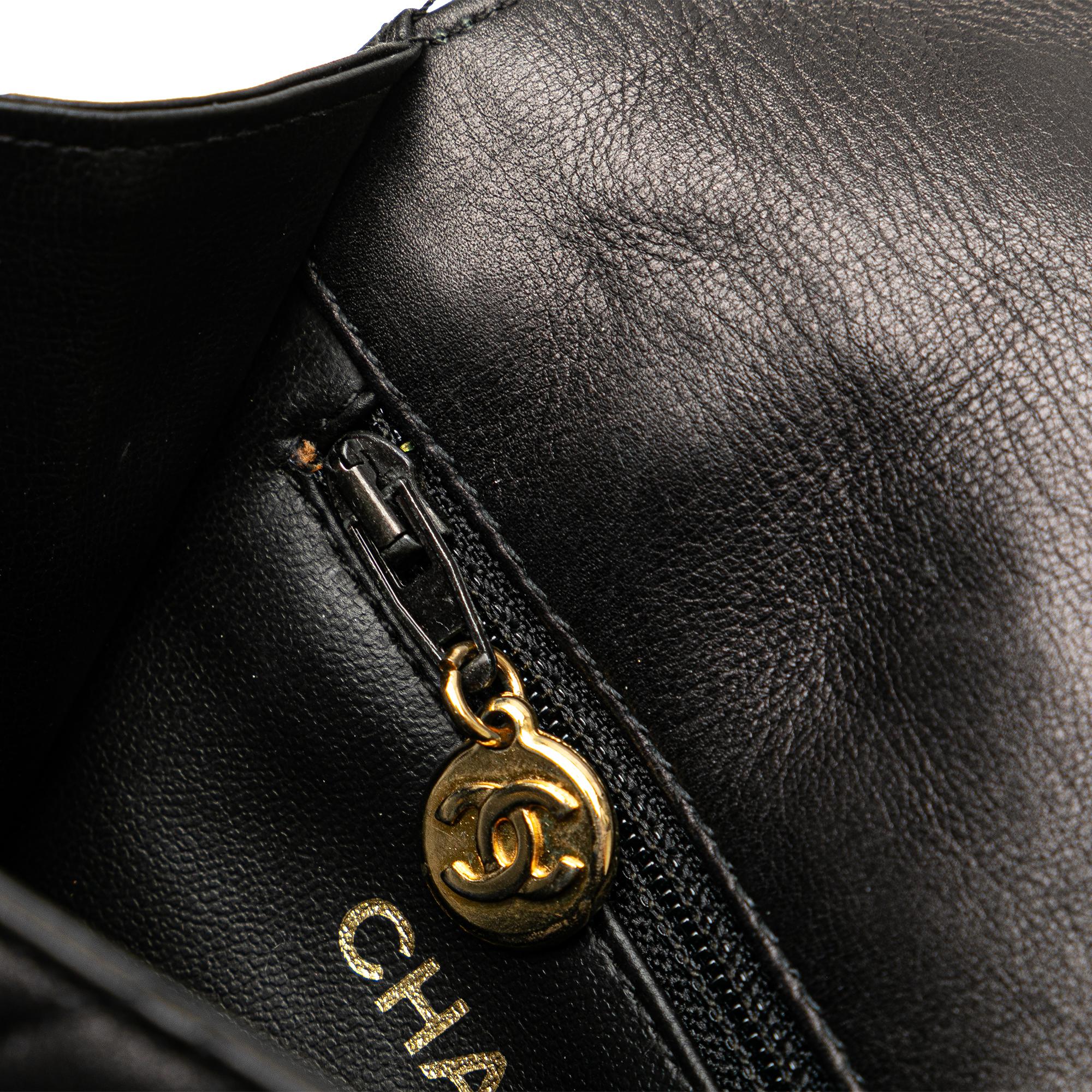 Chanel CC Quilted Lambskin Belt Bag (SHG-GMYcCg)