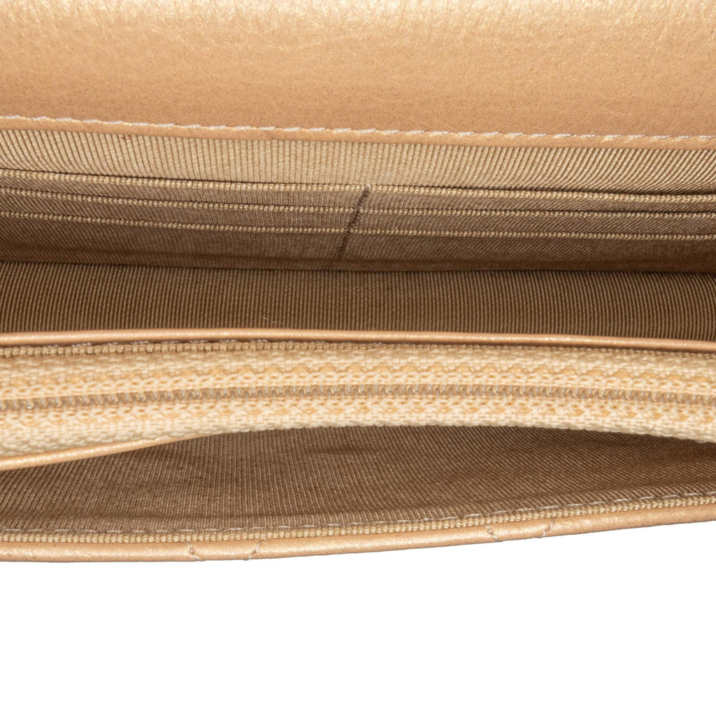 Chanel CC Quilted Lambskin Coin Charm Wallet on Chain (SHG-cXVvnN)
