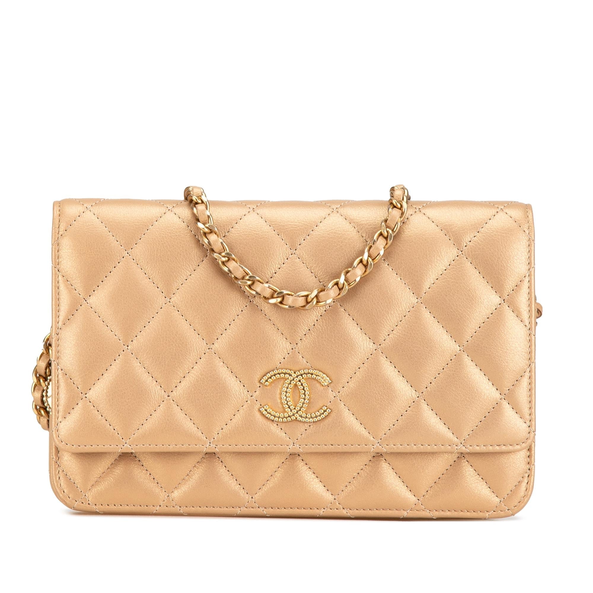 Chanel CC Quilted Lambskin Coin Charm Wallet on Chain (SHG-2rgo8c)