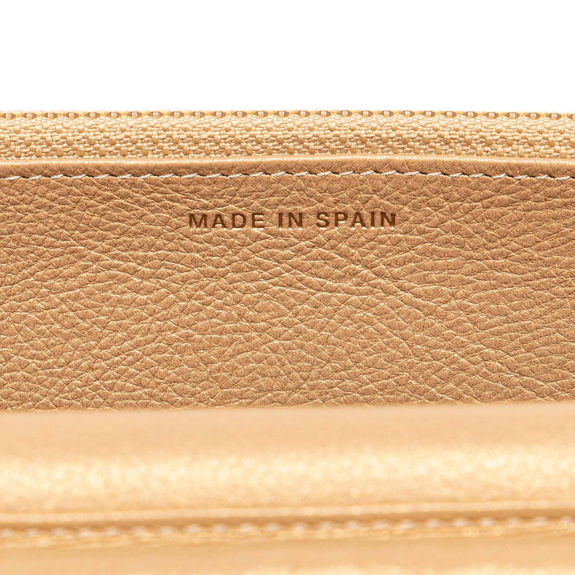 Chanel CC Quilted Lambskin Coin Charm Wallet on Chain (SHG-2rgo8c)