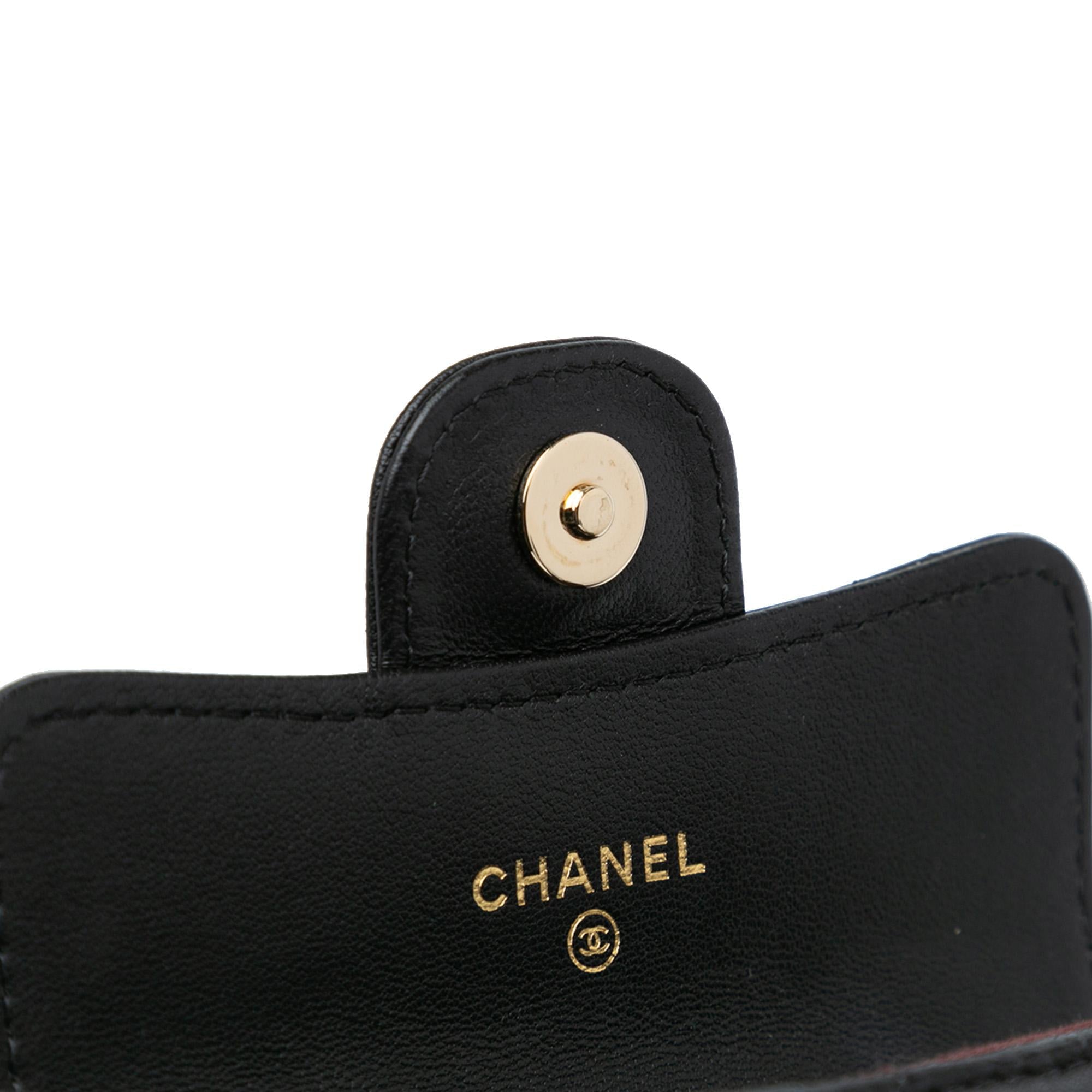 Chanel CC Quilted Lambskin Flap Card Holder On Chain (SHG-nIBnCq)