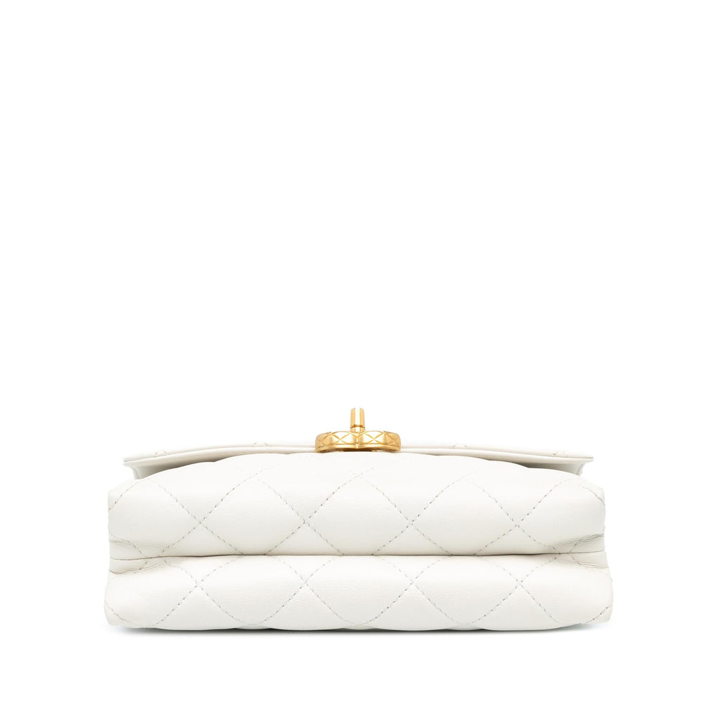 Chanel CC Quilted Lambskin Flap (SHG-8guI4k)