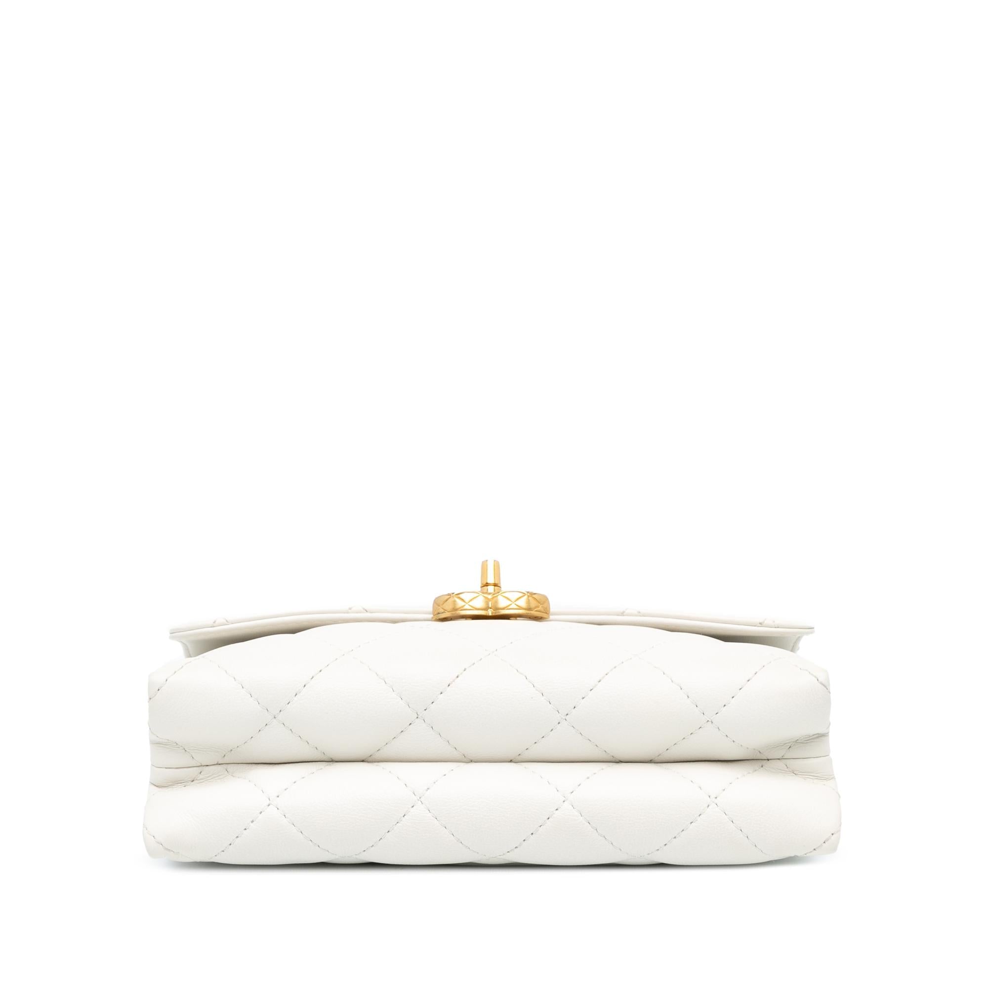 Chanel CC Quilted Lambskin Flap (SHG-8guI4k)