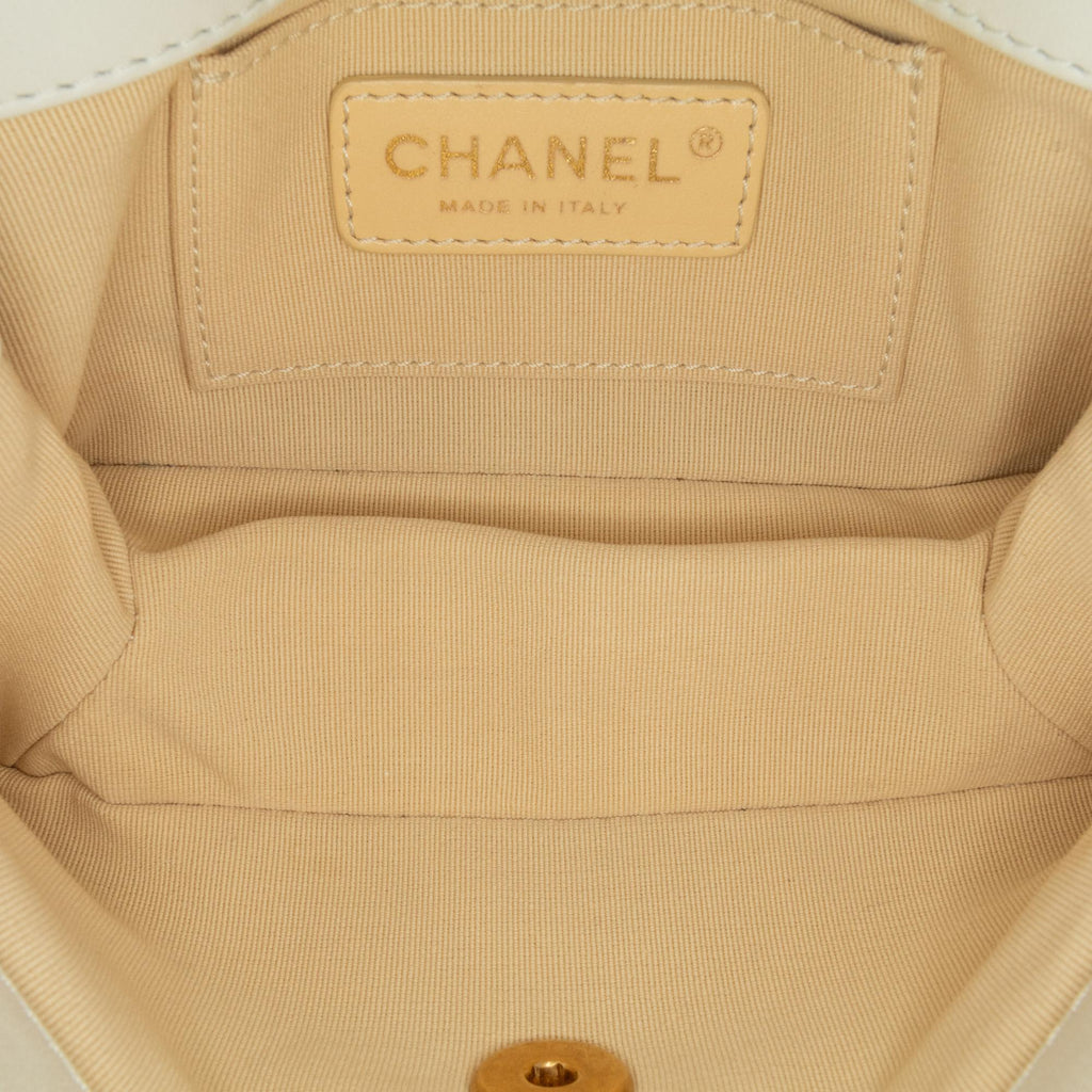 Chanel CC Quilted Lambskin Flap (SHG-8guI4k)