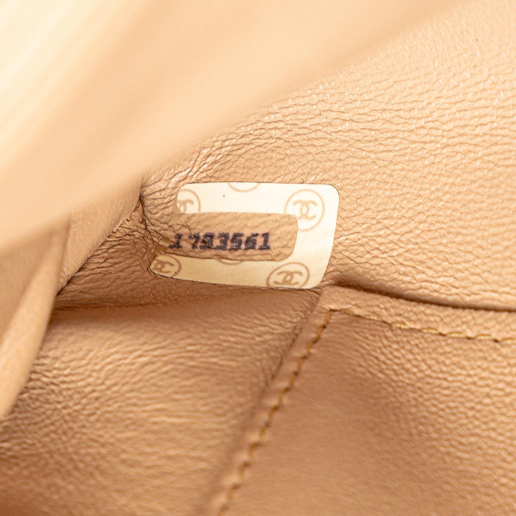 Chanel CC Quilted Lambskin Front Pocket Crossbody (SHG-m7G46D)