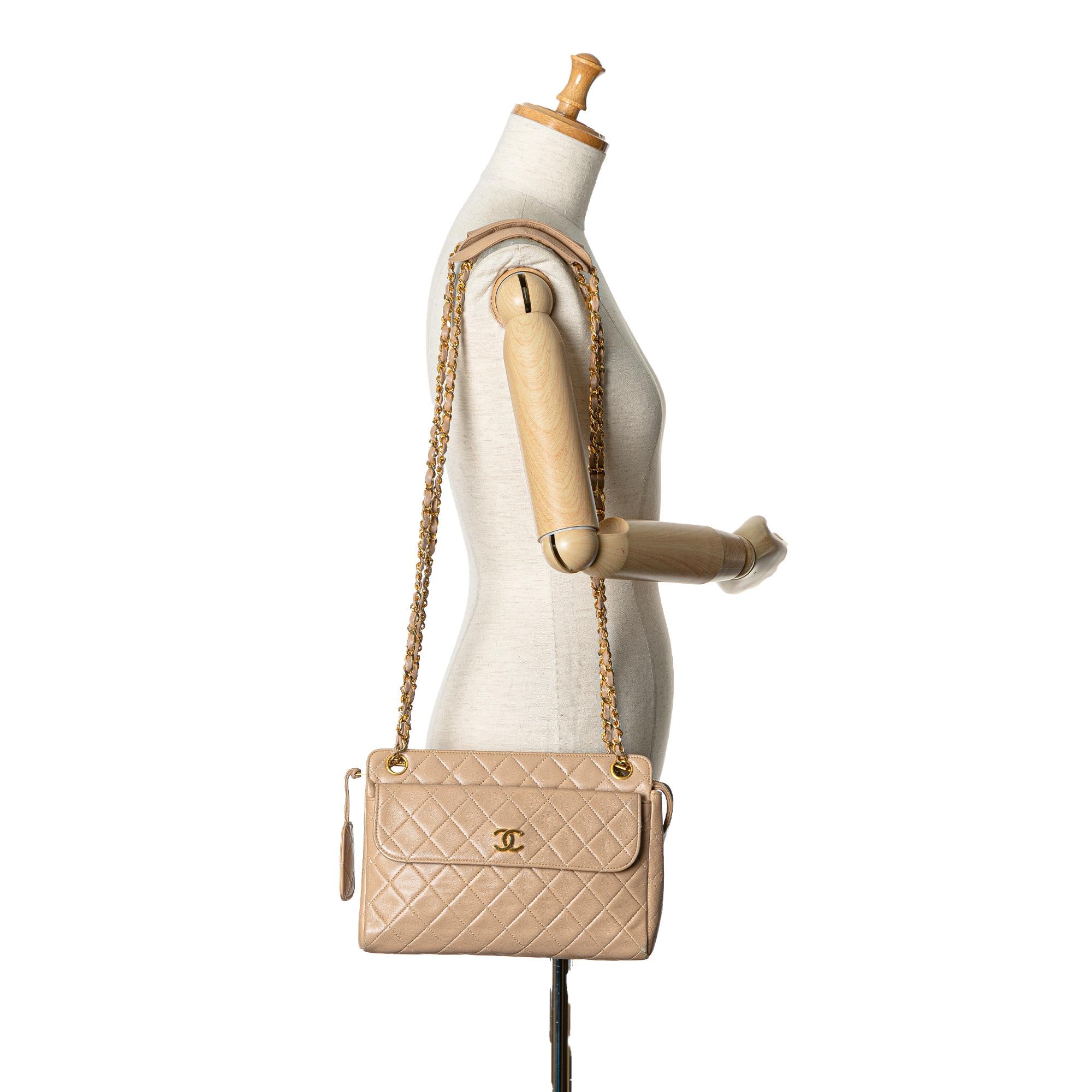 Chanel CC Quilted Lambskin Front Pocket Crossbody (SHG-m7G46D)