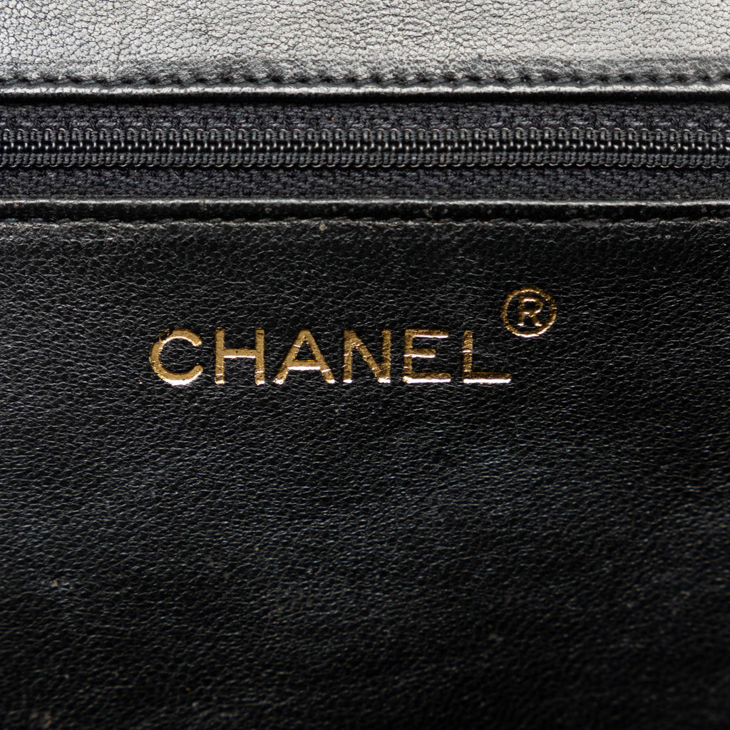 Chanel CC Quilted Lambskin Full Flap (SHG-wxEZyN)