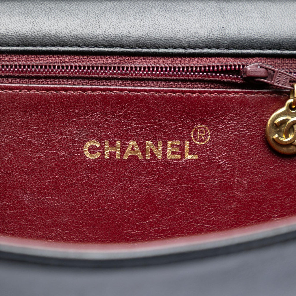 Chanel CC Quilted Lambskin Full Single Flap
