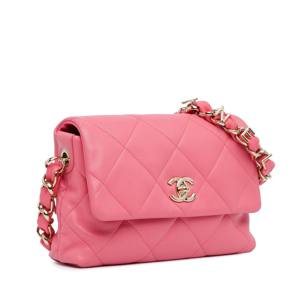 Chanel CC Quilted Lambskin Logo Chain Flap (SHG-Q5syAA)