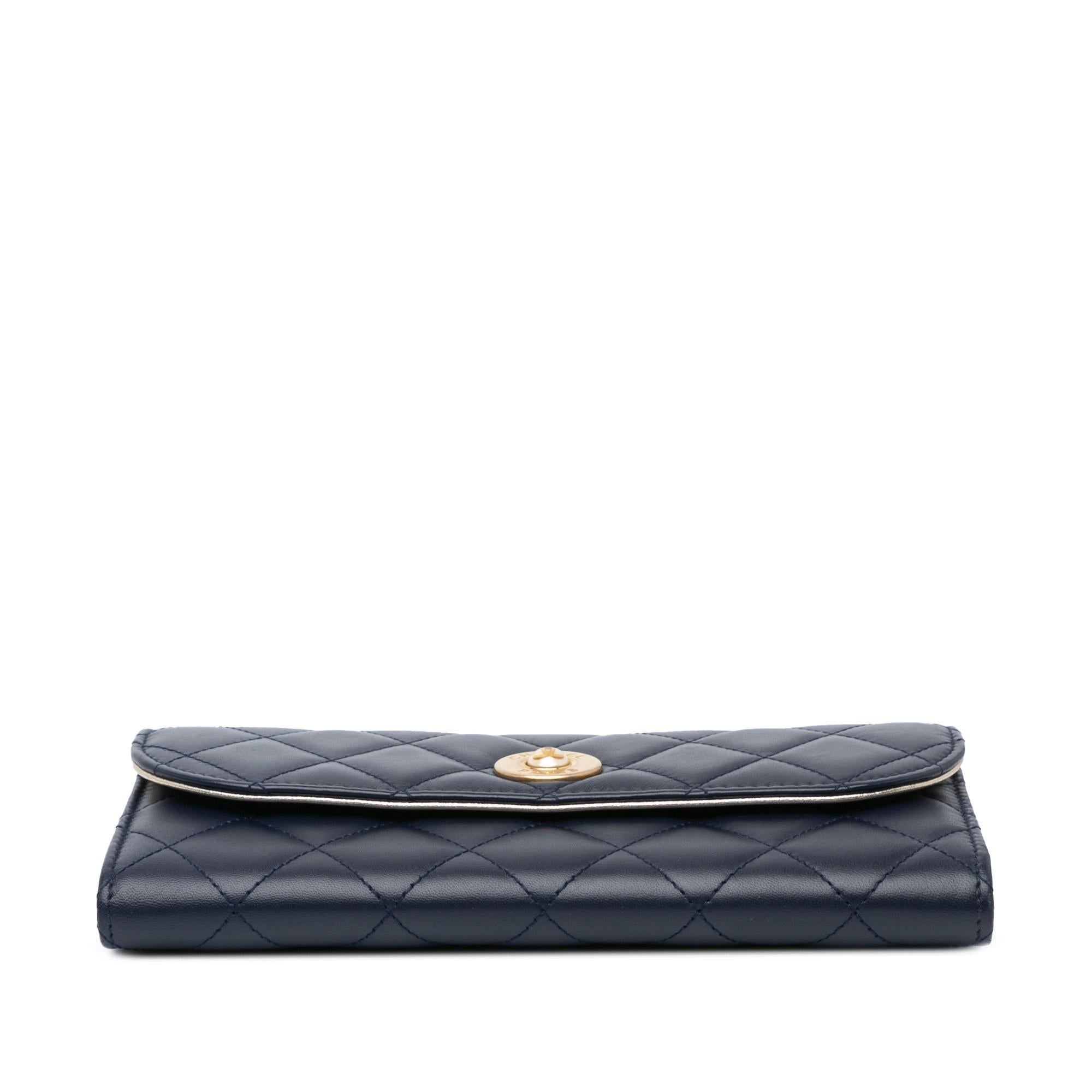 Chanel CC Quilted Lambskin Long Wallet (SHG-UW3ZCy)
