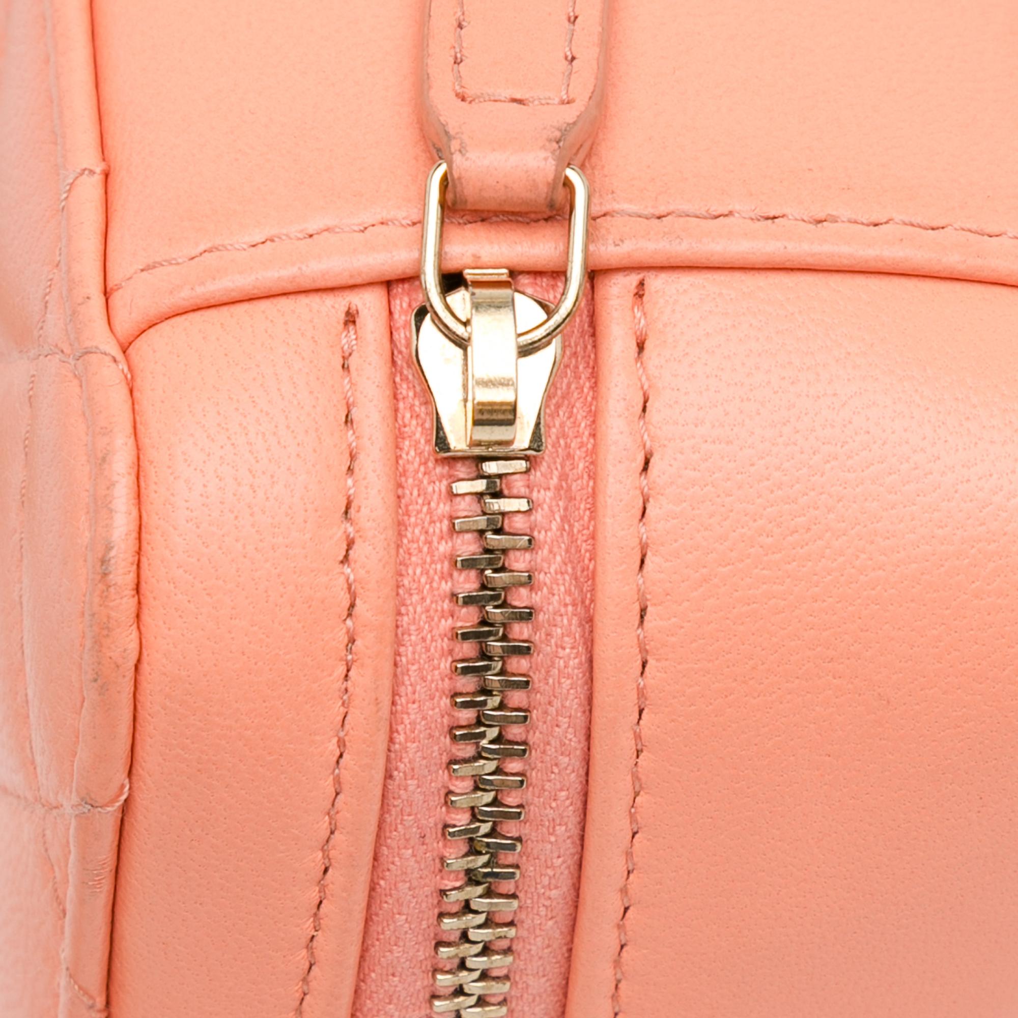 Chanel CC Quilted Lambskin Pearl Crush Camera Bag (SHG-S5d4T2)