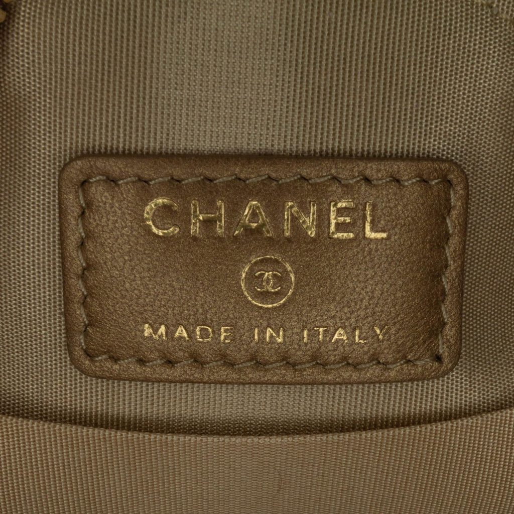 Chanel CC Quilted Lambskin Pearl Crush Round Clutch with Chain (SHG-aW4PQp)