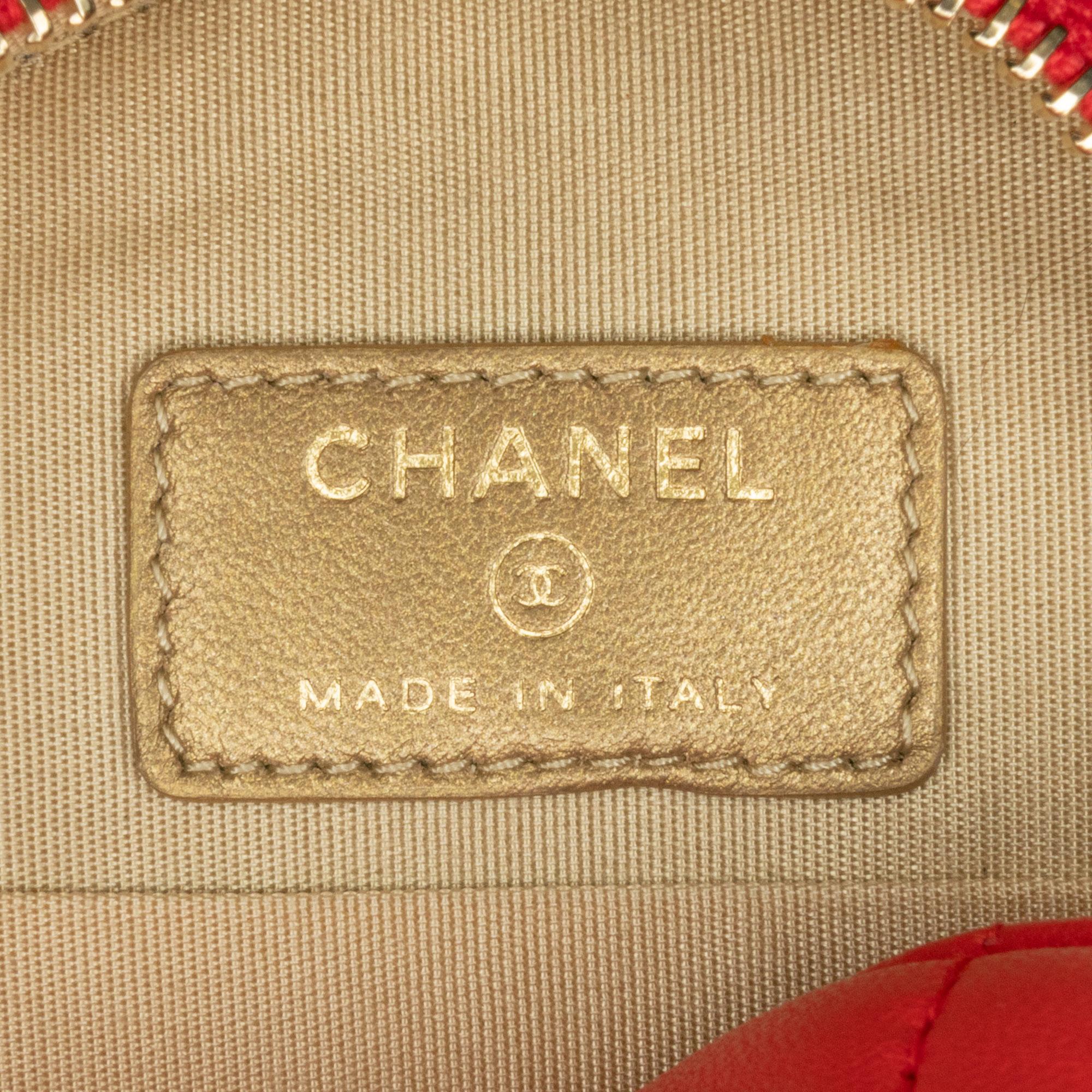 Chanel CC Quilted Lambskin Pearl Crush Round Clutch with Chain (SHG-NXSLvp)