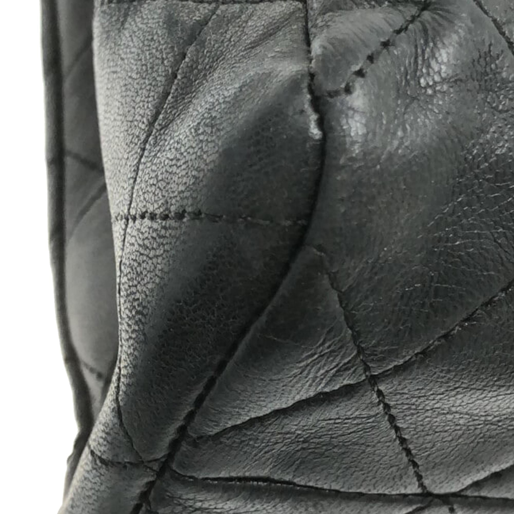 Chanel CC Quilted Lambskin Pocket Tote (SHG-0UXCKM)