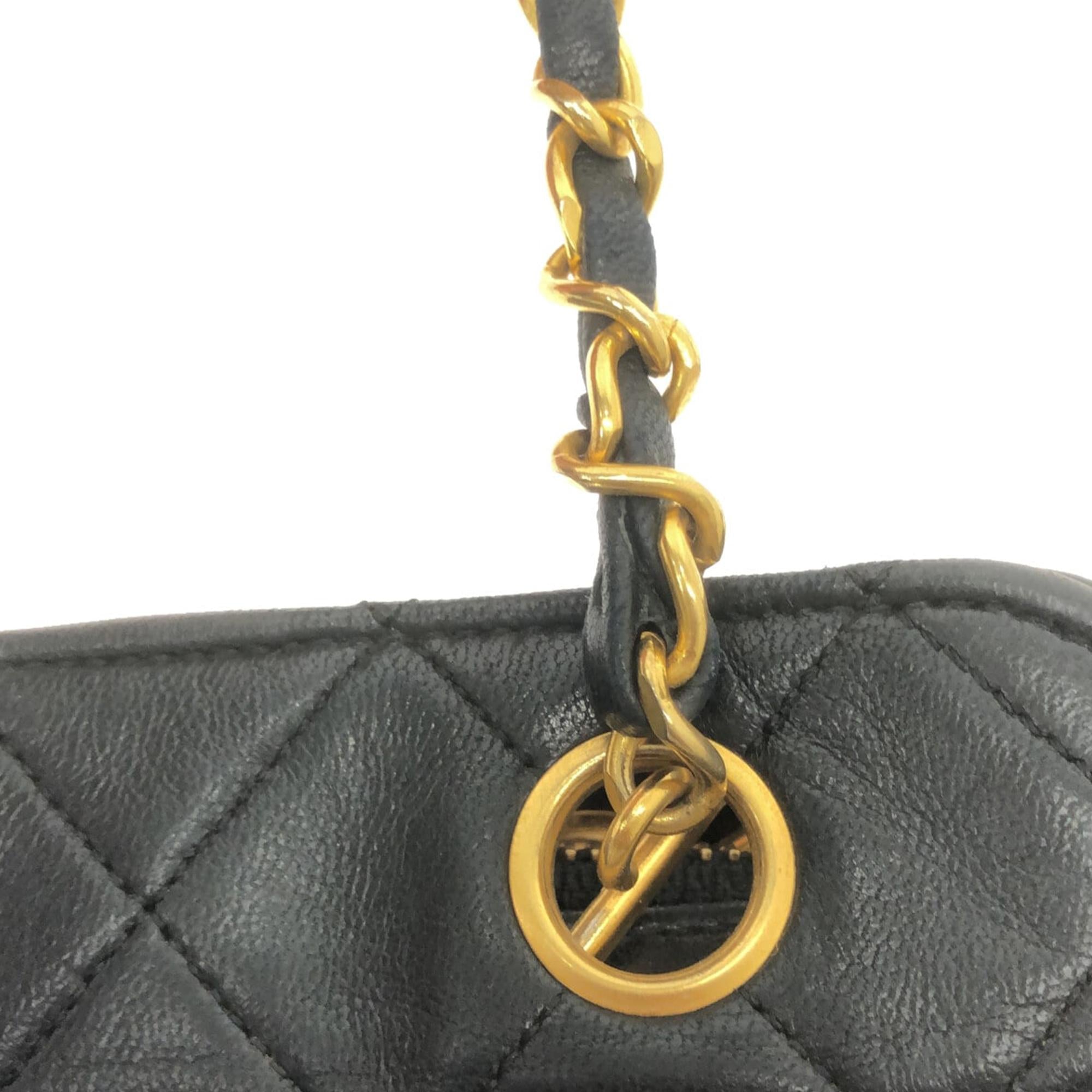 Chanel CC Quilted Lambskin Pocket Tote (SHG-0UXCKM)