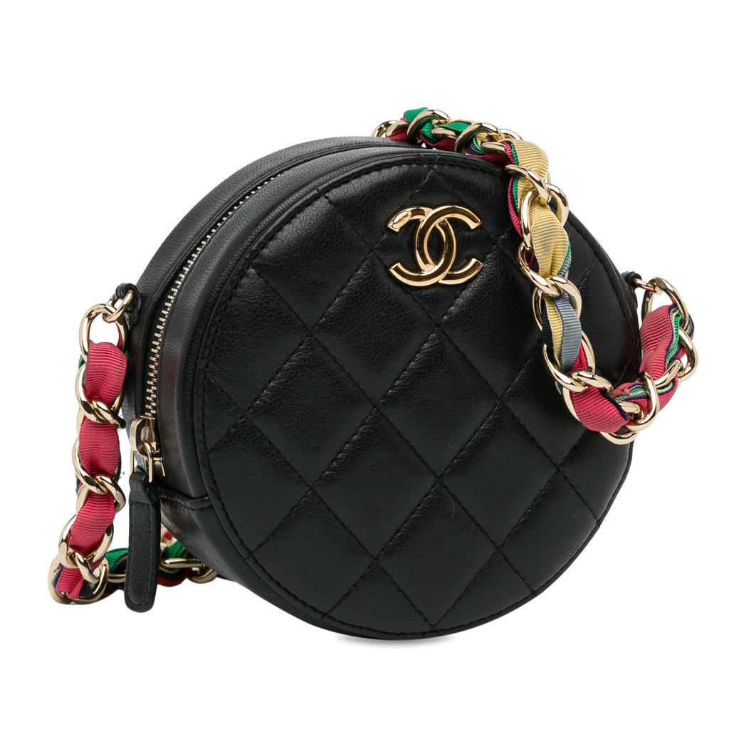 Chanel CC Quilted Lambskin Ribbon Round Clutch With Chain (SHG-oOGi2u)