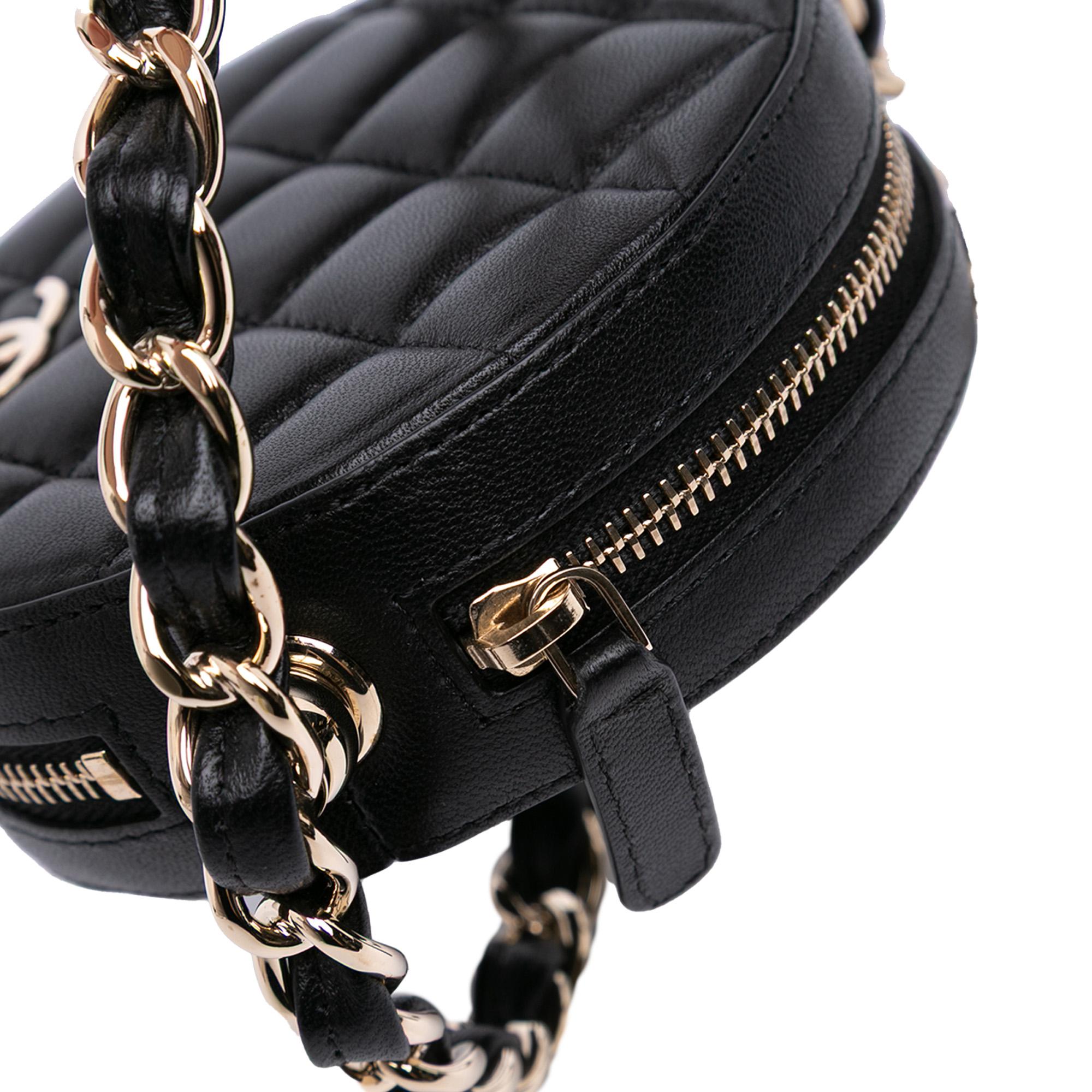Chanel CC Quilted Lambskin Round Chain Around Clutch With Chain