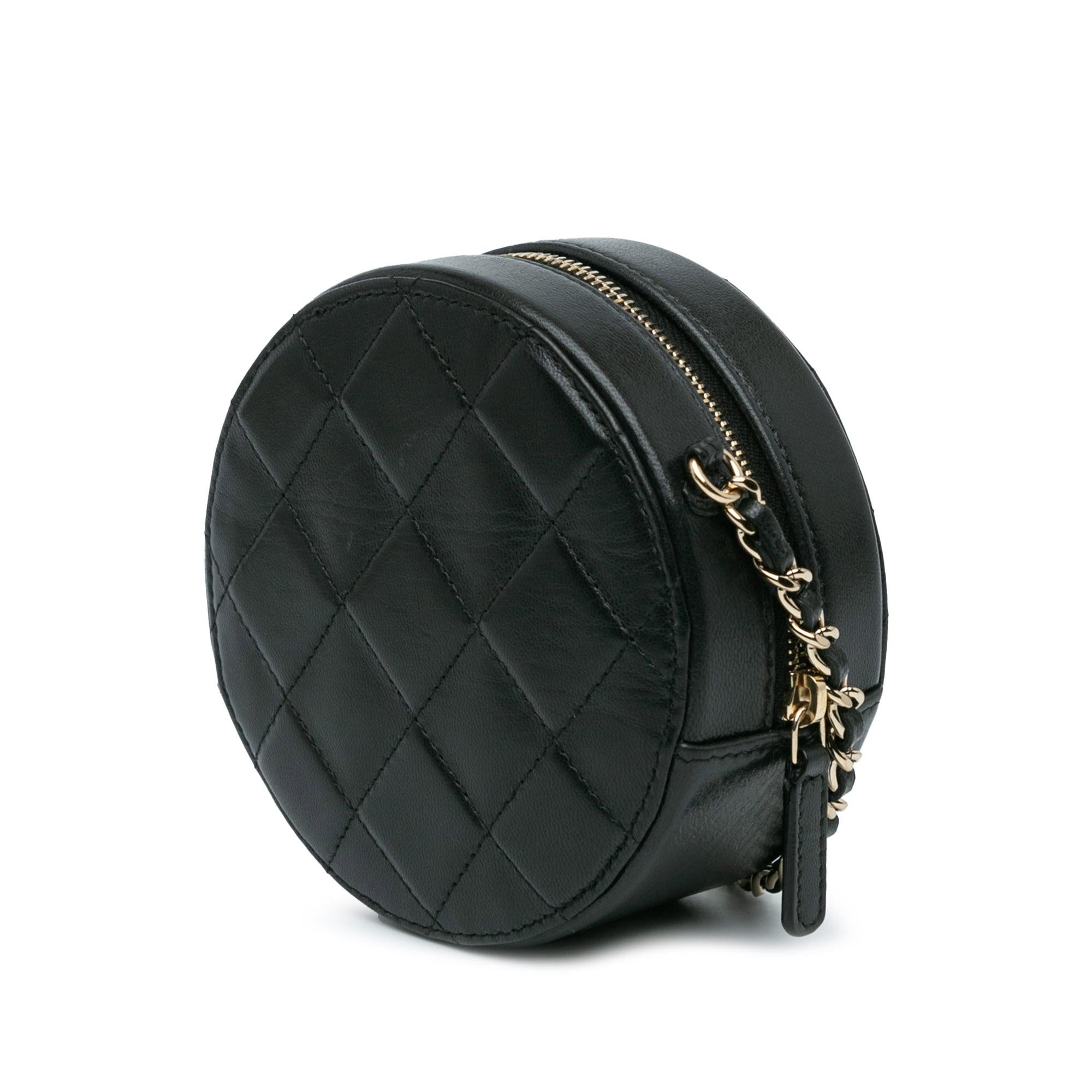 Chanel CC Quilted Lambskin Round Clutch with Chain (SHG-vxtHcs)