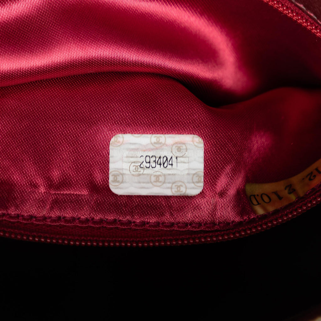 Chanel CC Quilted Lambskin Shoulder Bag (SHG-Q3k70Q)