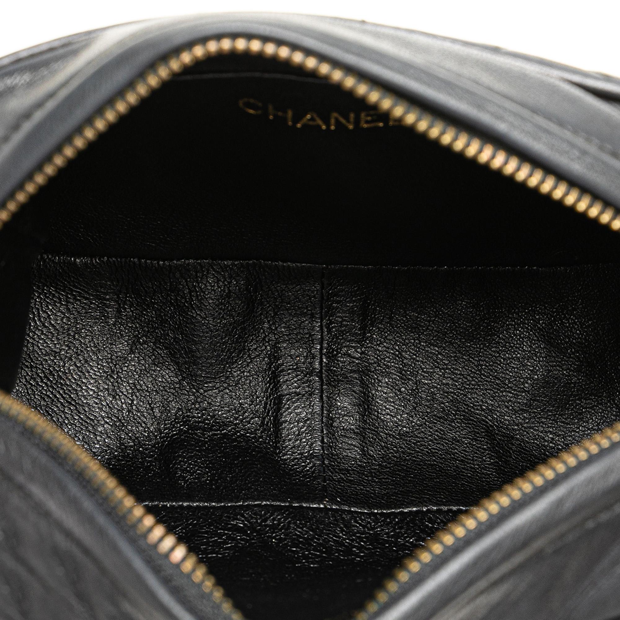Chanel CC Quilted Lambskin Tassel Camera Bag (SHG-d6zIzs)