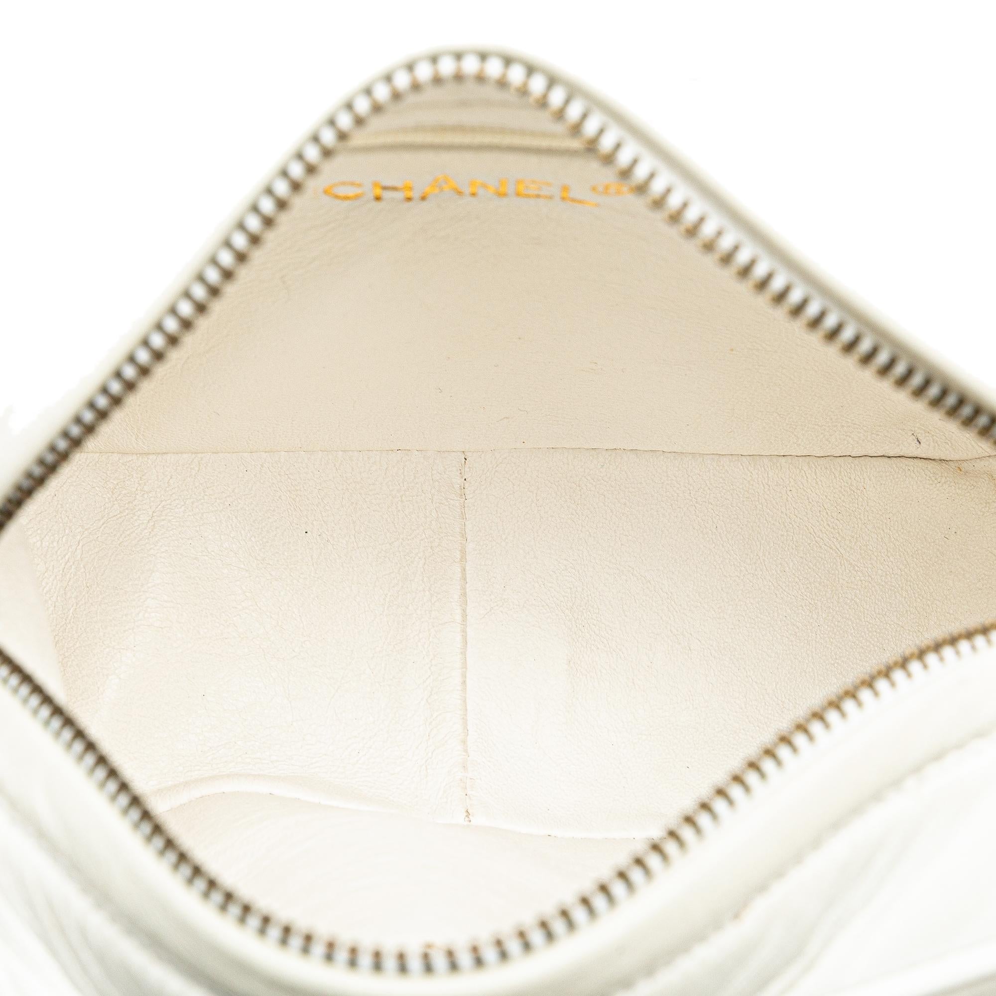 Chanel CC Quilted Lambskin Tassel Camera Bag (SHG-nH5aRw)