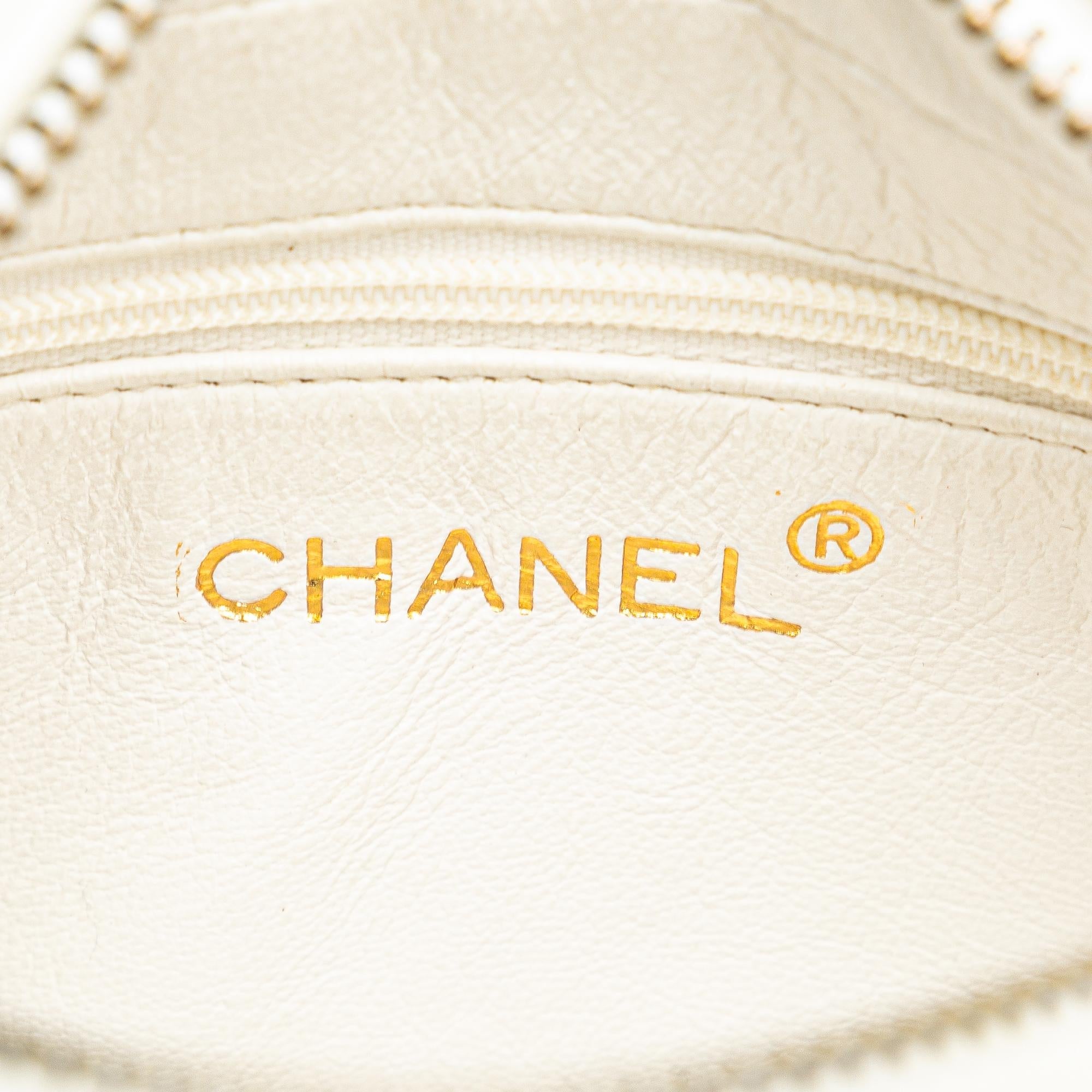 Chanel CC Quilted Lambskin Tassel Camera Bag (SHG-nH5aRw)
