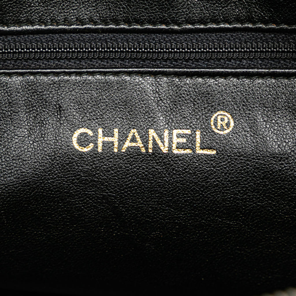 Chanel CC Quilted Lambskin Tassel Crossbody (SHG-pX511j)