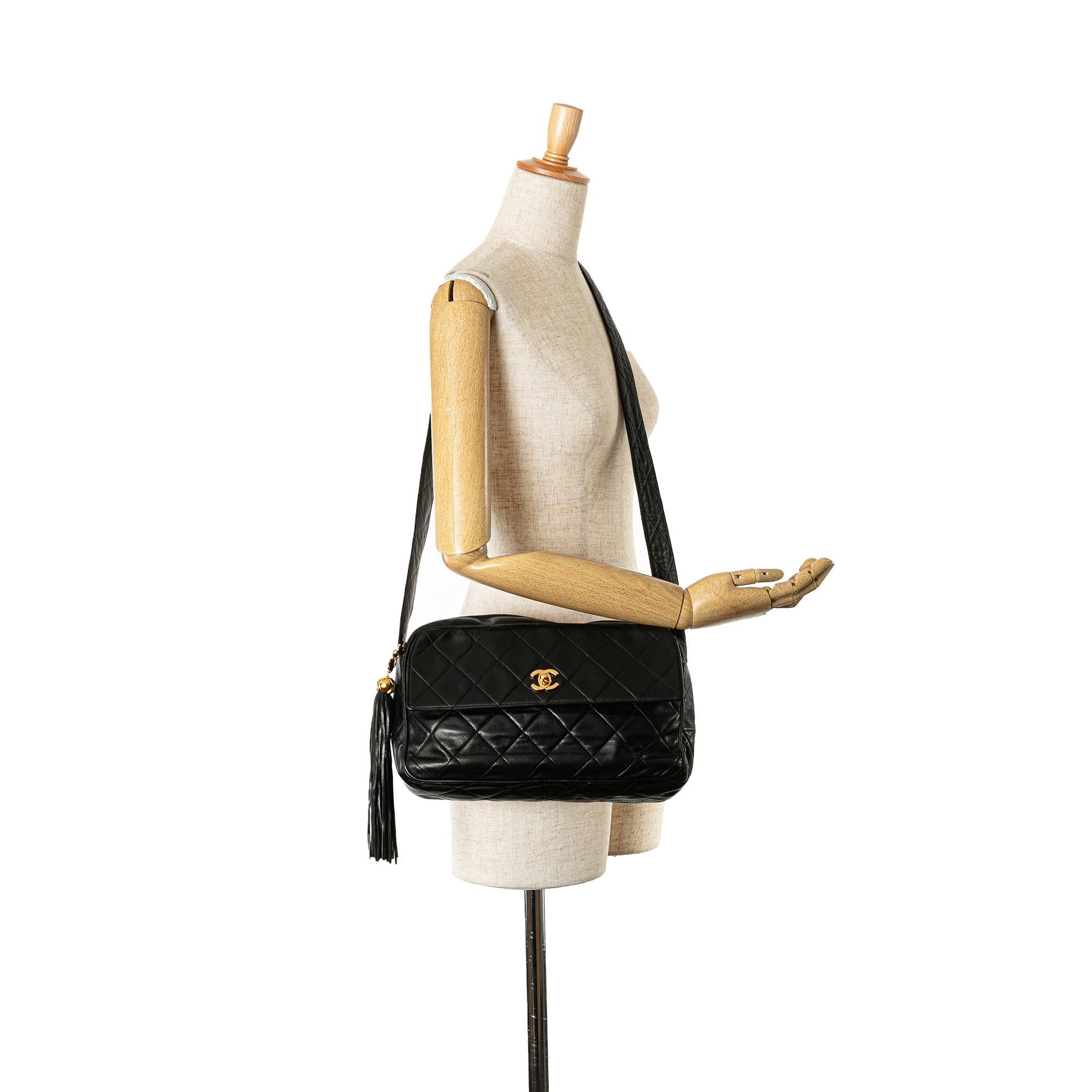 Chanel CC Quilted Lambskin Tassel Crossbody (SHG-pX511j)