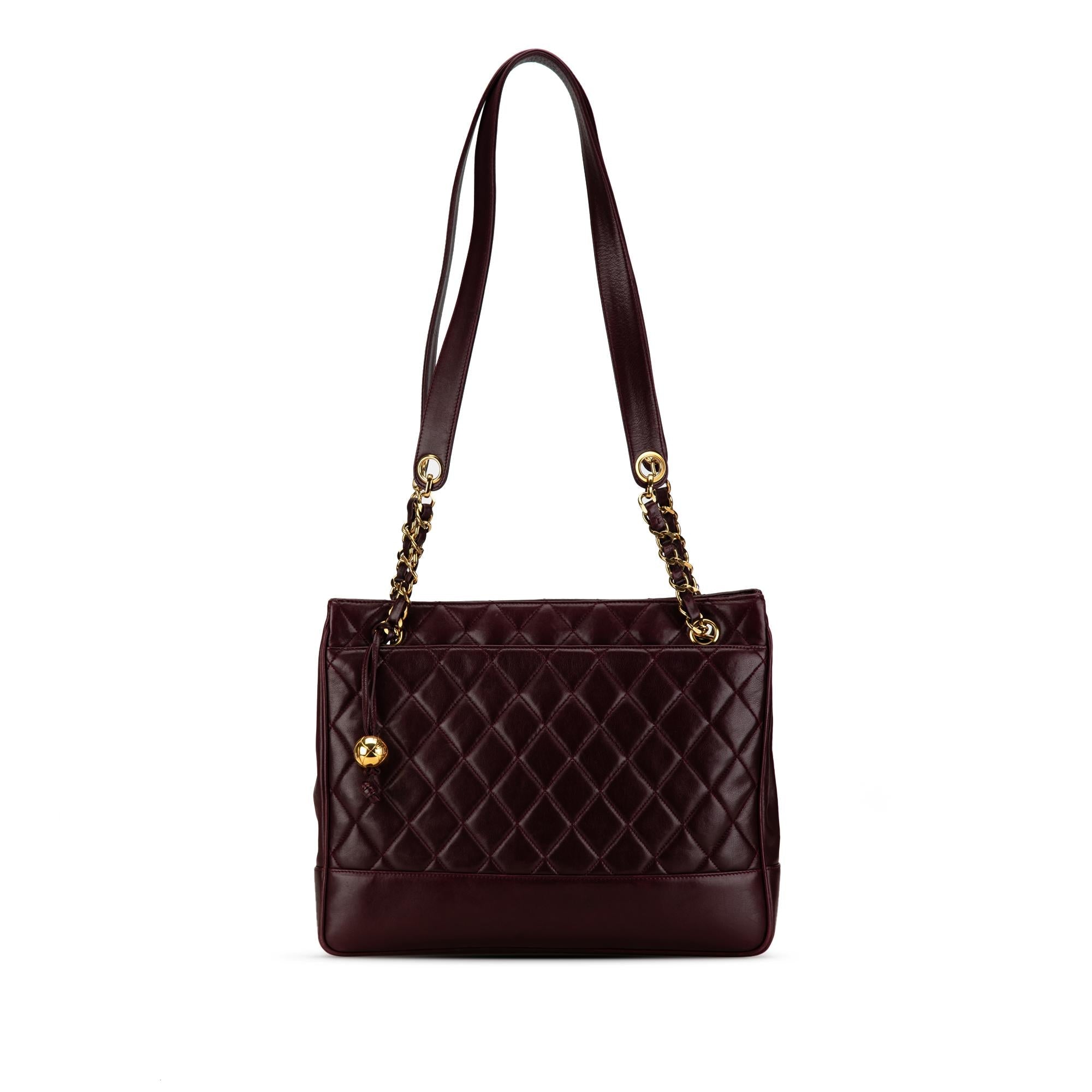 Chanel CC Quilted Lambskin Tote (SHG-uv9hyd)