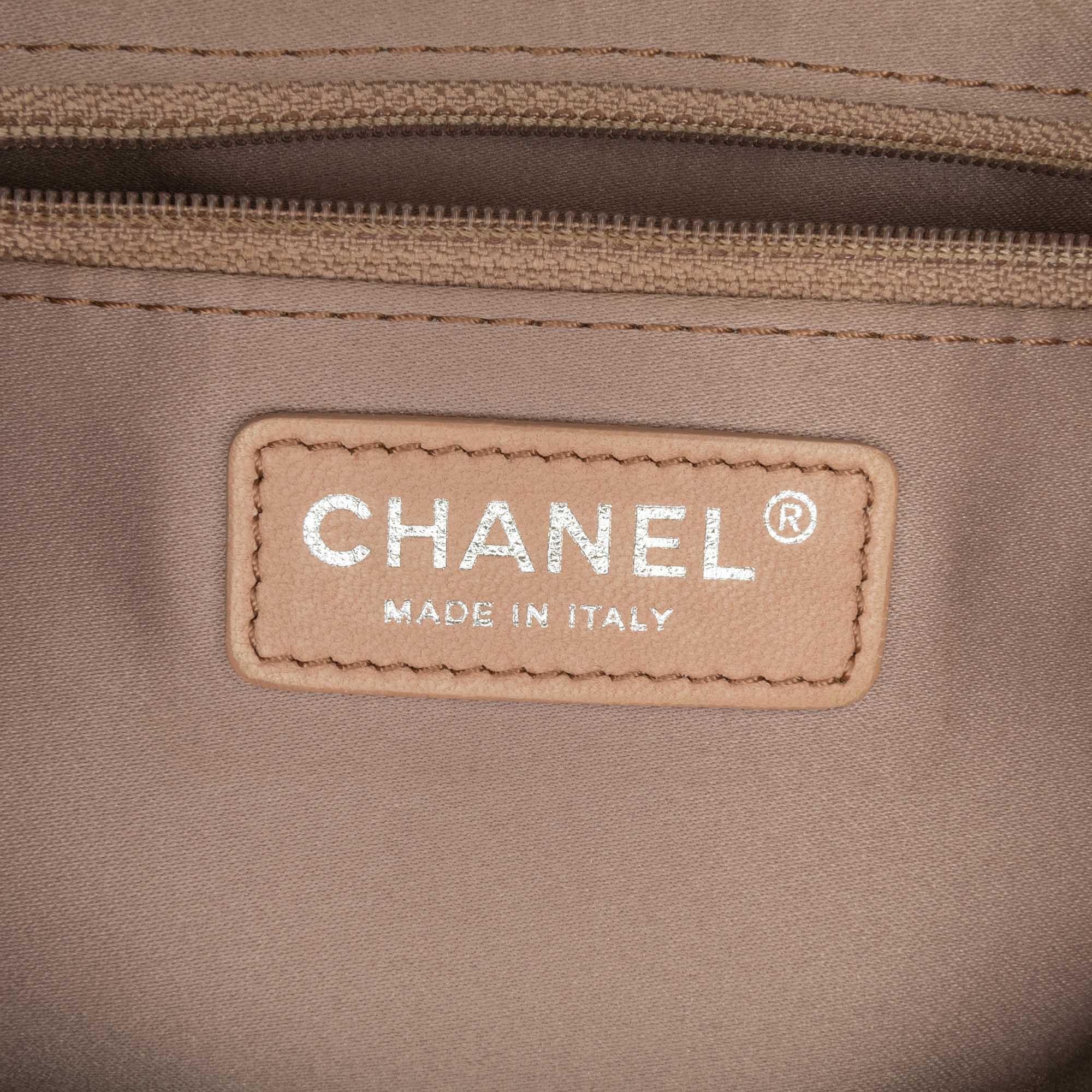 Chanel CC Quilted Lambskin Turnlock Flap (SHG-7D2P46)