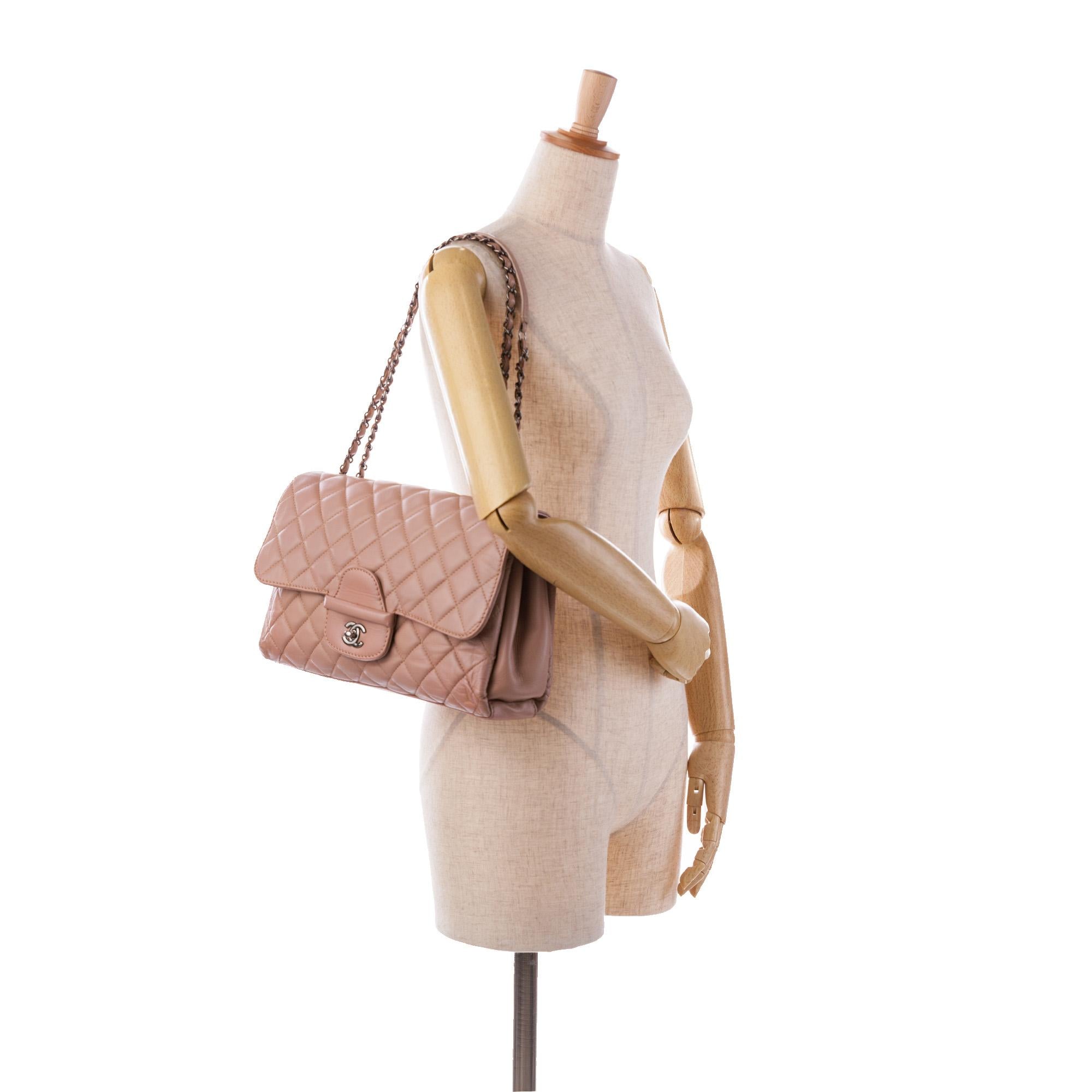 Chanel CC Quilted Lambskin Turnlock Flap (SHG-7D2P46)