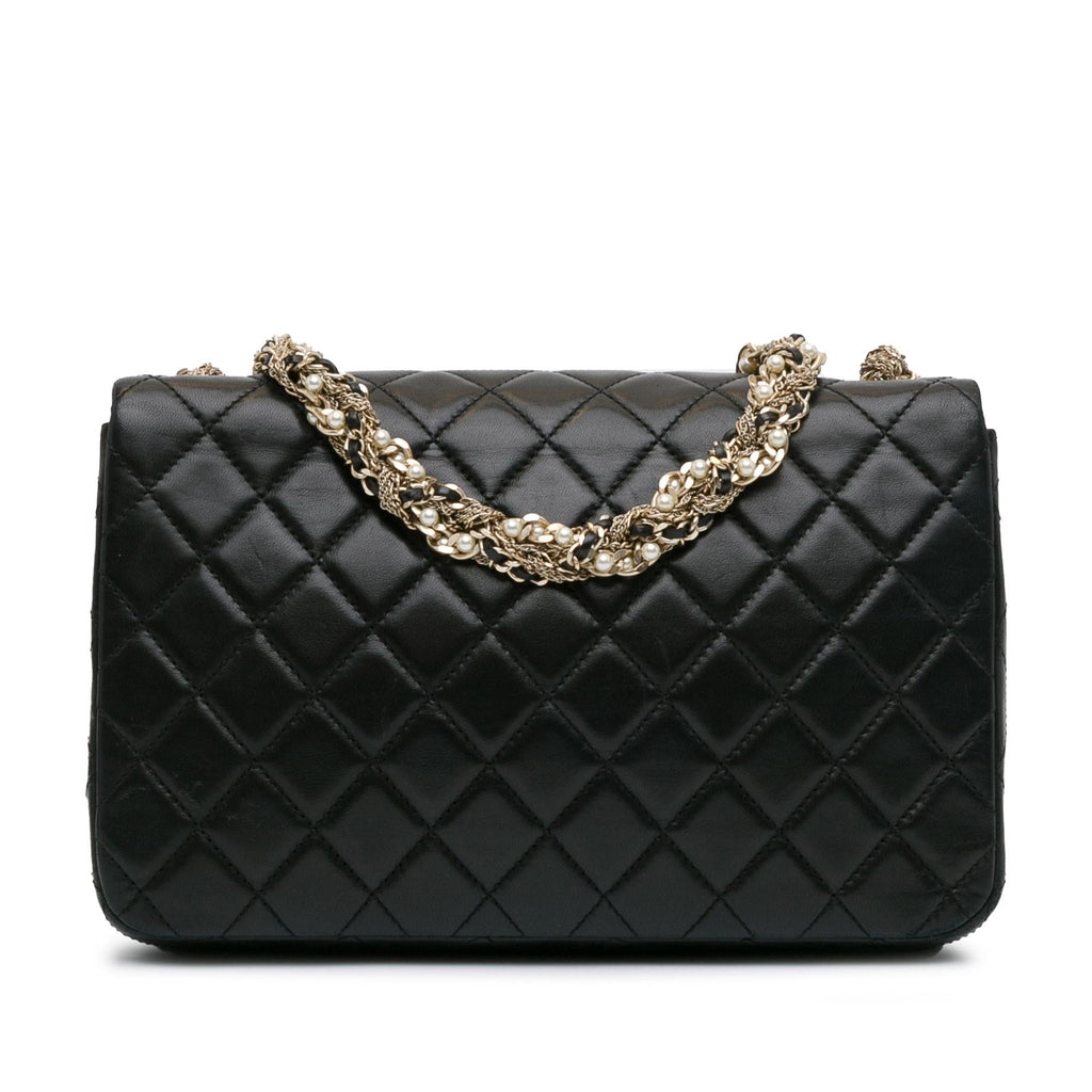 Chanel CC Quilted Lambskin Westminster Pearl Flap (SHG-gi93nx)