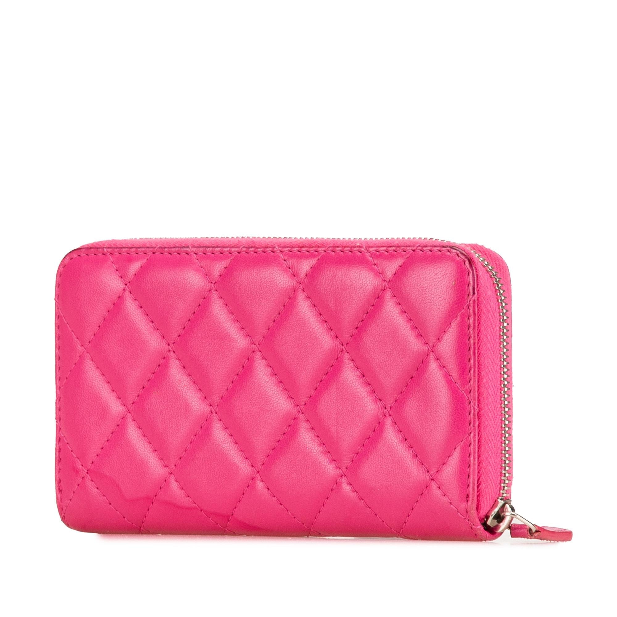 Chanel CC Quilted Lambskin Zip Around Wallet (SHG-TJpHnQ)