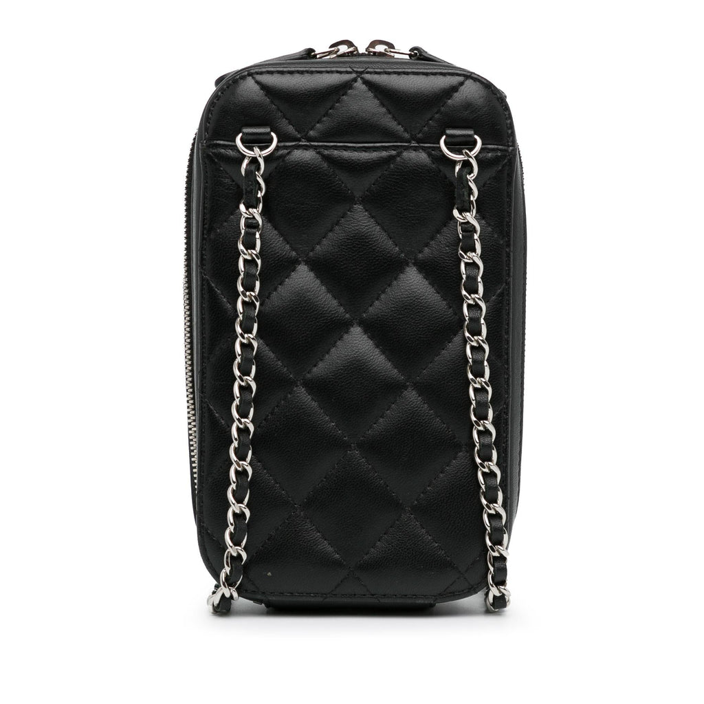 Chanel CC Quilted Lambskin Zip Phone Case (SHG-6GbcPW)