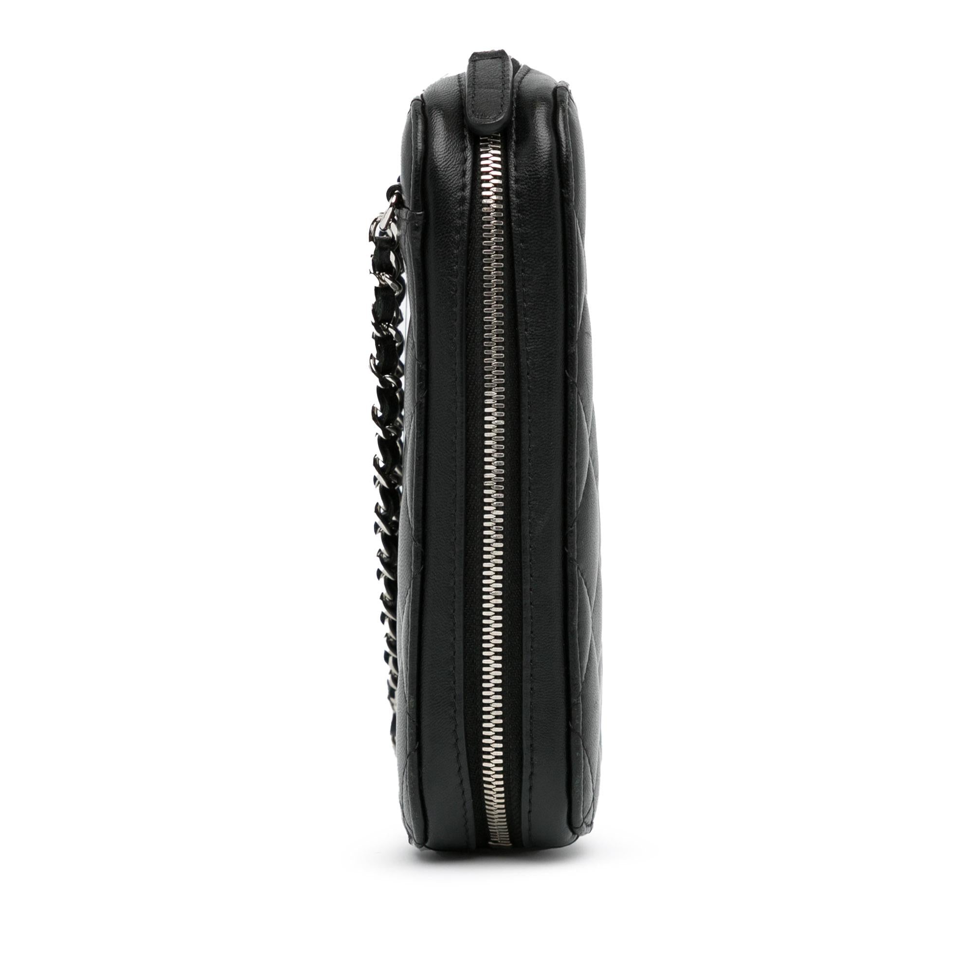 Chanel CC Quilted Lambskin Zip Phone Case (SHG-6GbcPW)