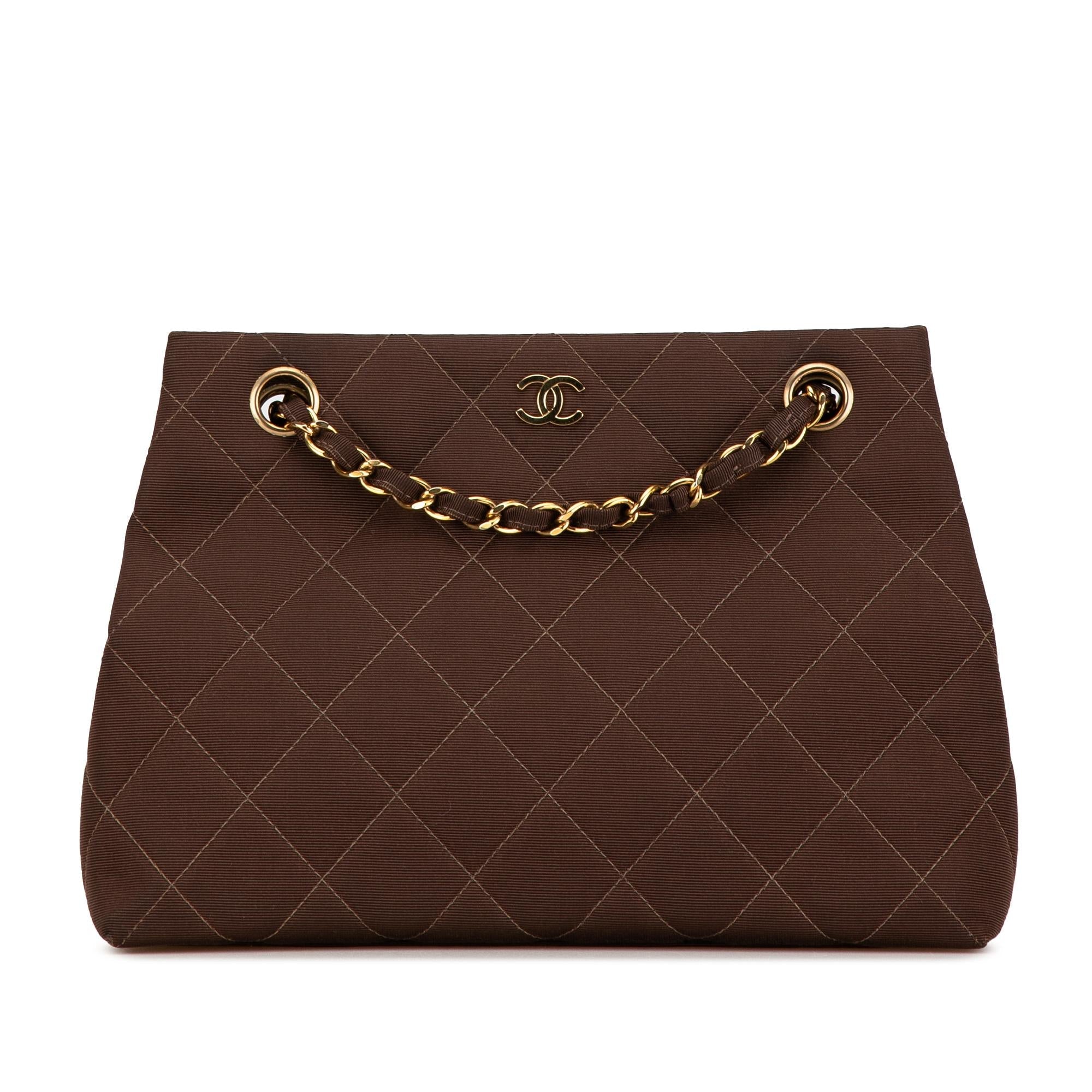 Chanel CC Quilted Nylon Shoulder Handbag (SHG-lWdX0e)