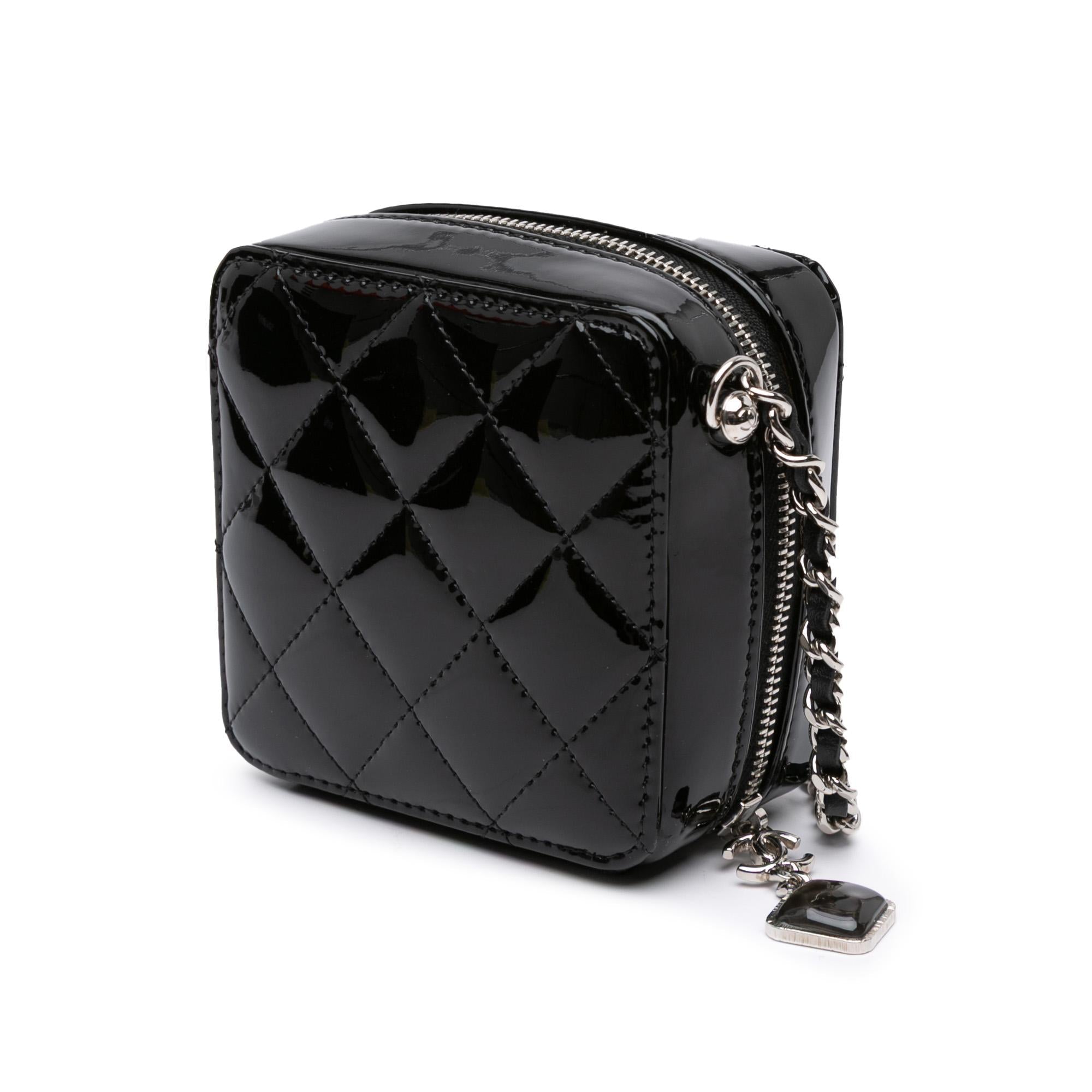Chanel CC Quilted Patent Diamond Resin Clutch With Chain