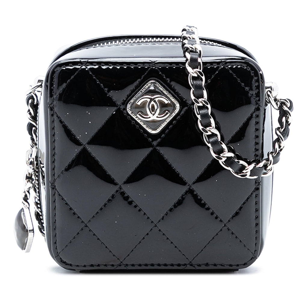 Chanel CC Quilted Patent Diamond Resin Clutch With Chain