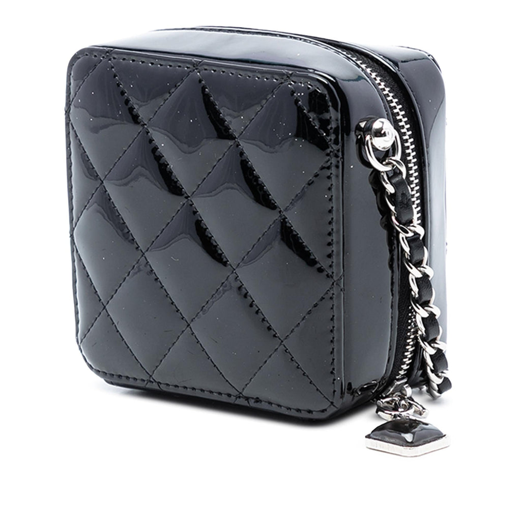 Chanel CC Quilted Patent Diamond Resin Clutch With Chain