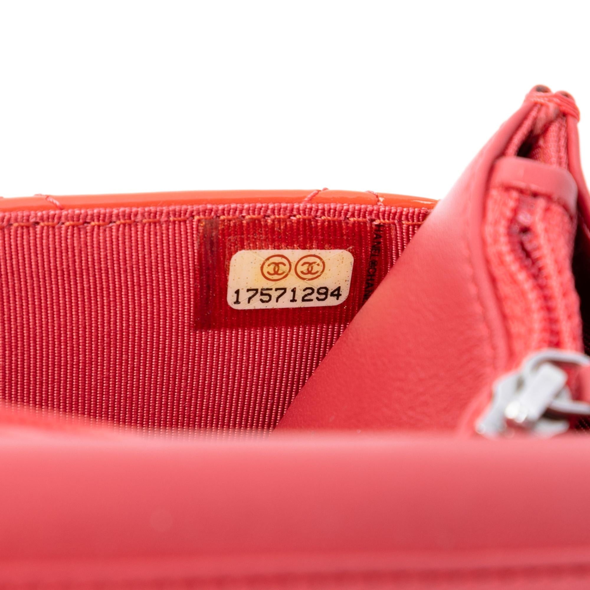 Chanel CC Quilted Patent Incognito Wallet On Chain