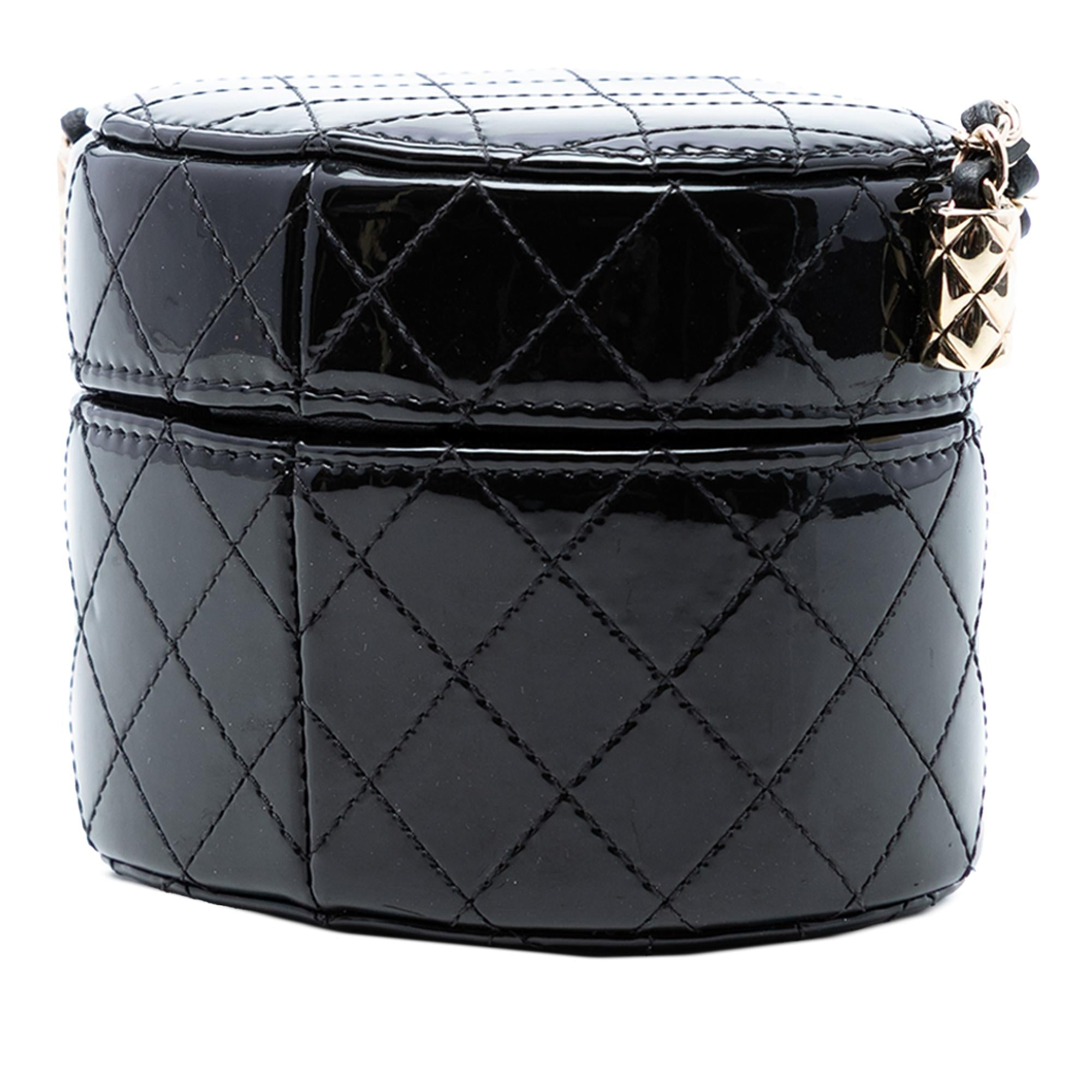 Chanel CC Quilted Patent Vanity Case with Chain