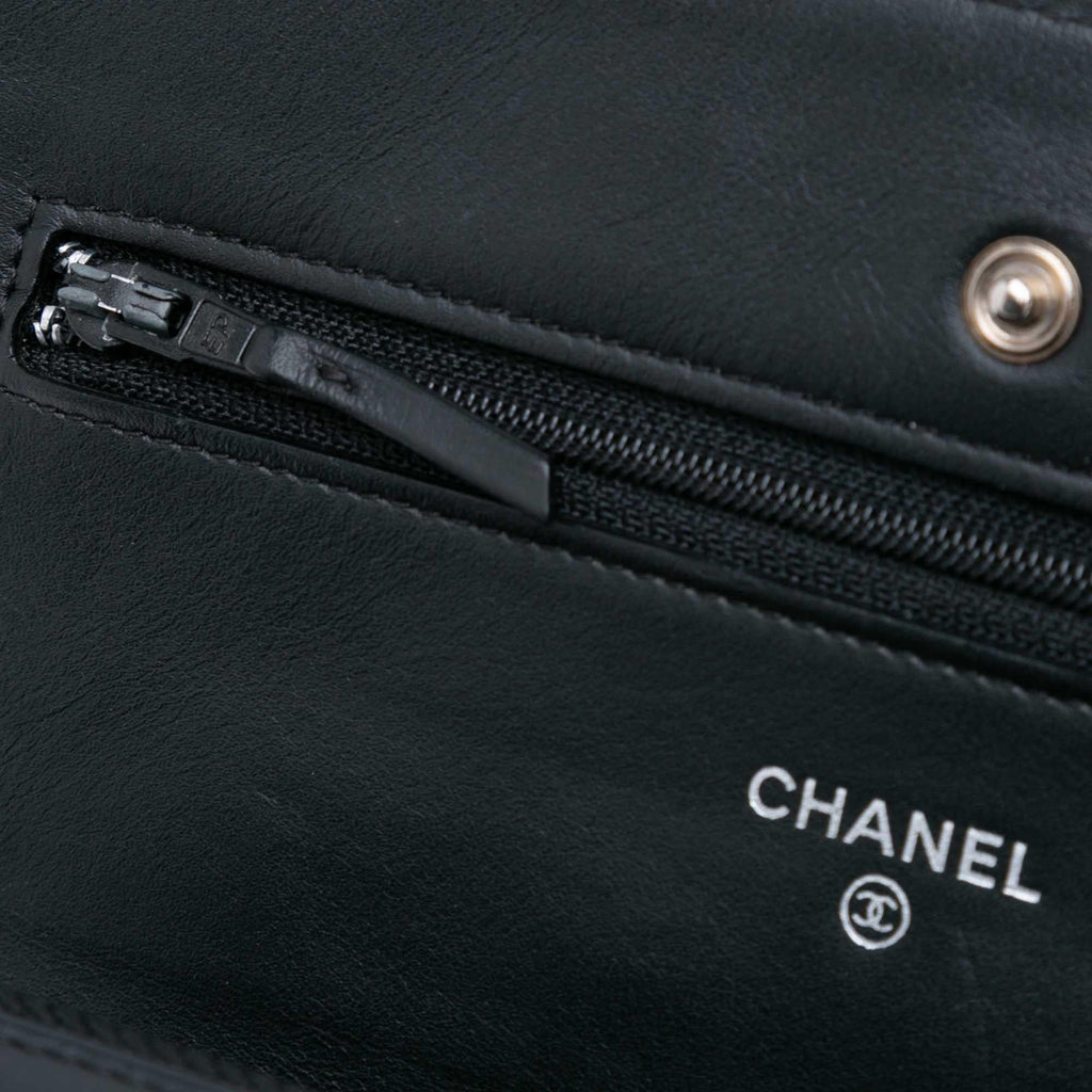 Chanel CC Quilted Patent Wallet On Chain (SHG-u1EQdo)