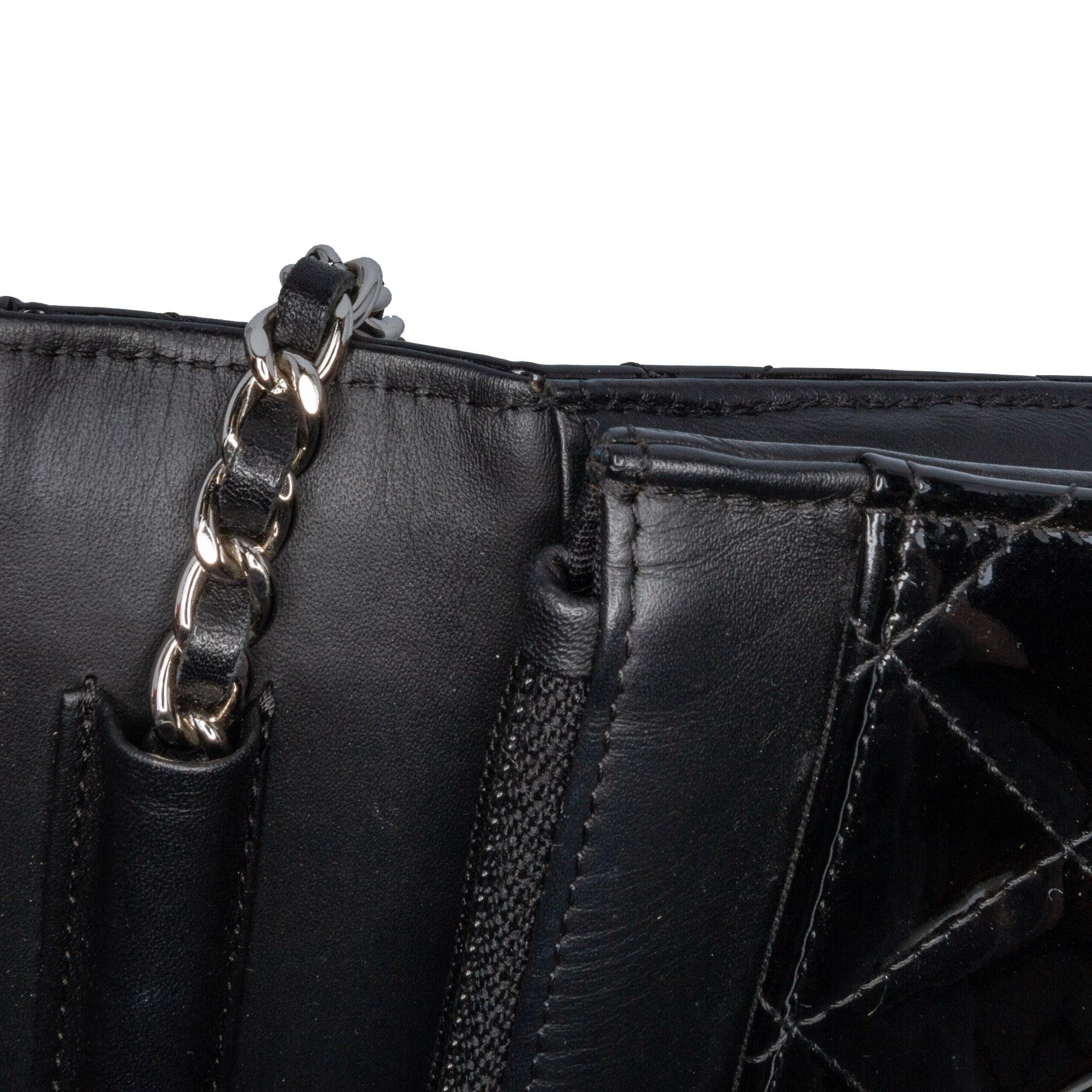Chanel CC Quilted Patent Wallet On Chain